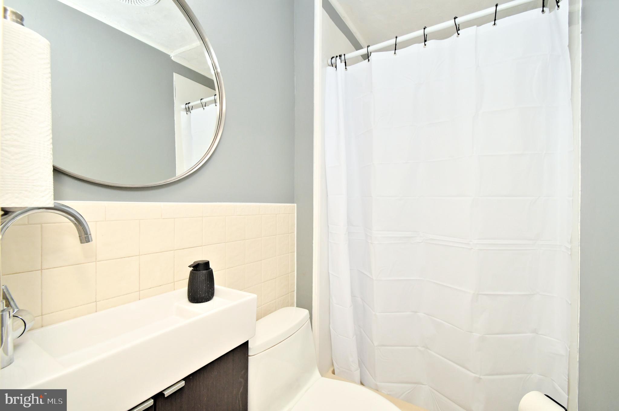 INDIAN CREEK - Residential