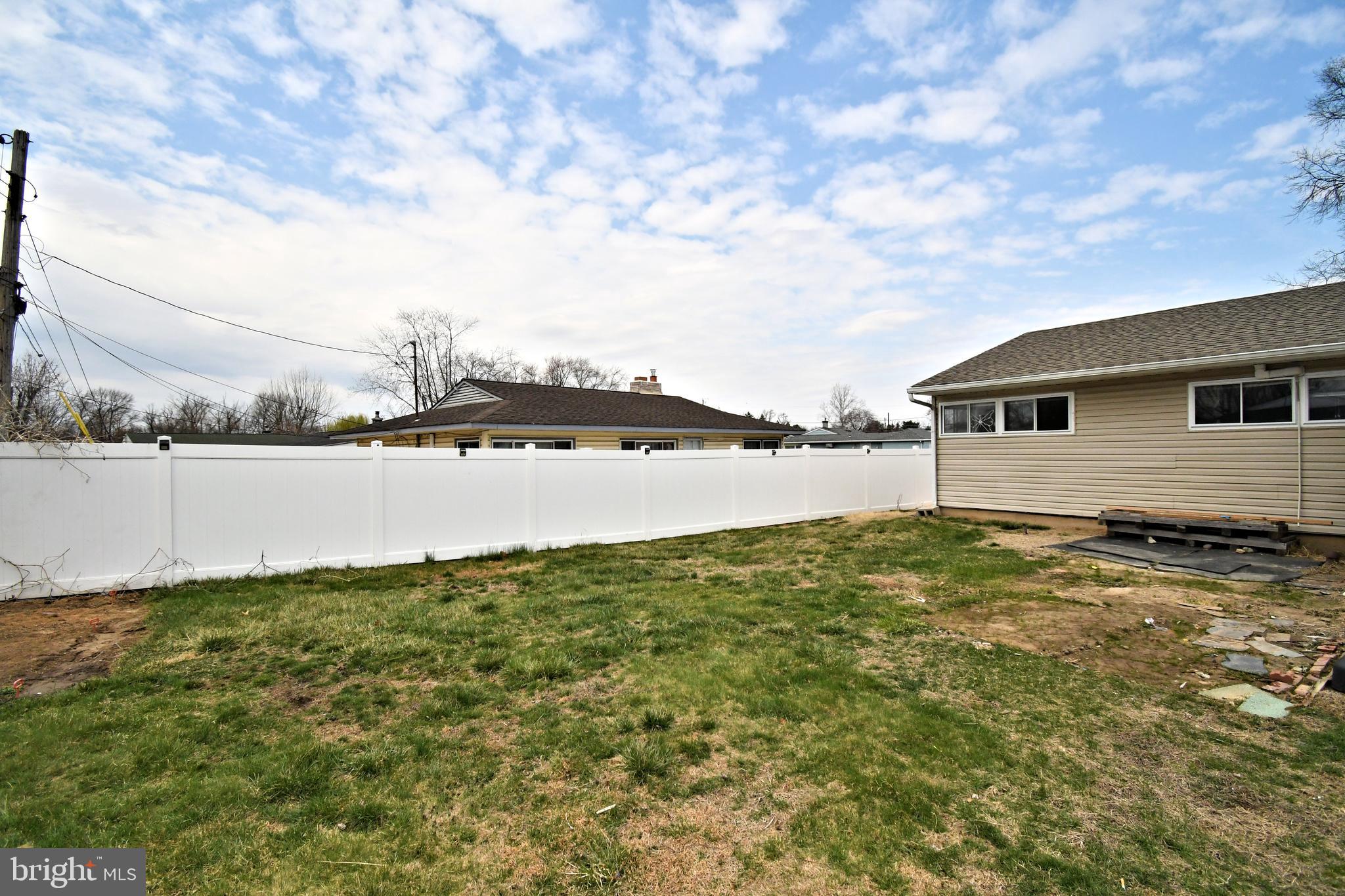 INDIAN CREEK - Residential