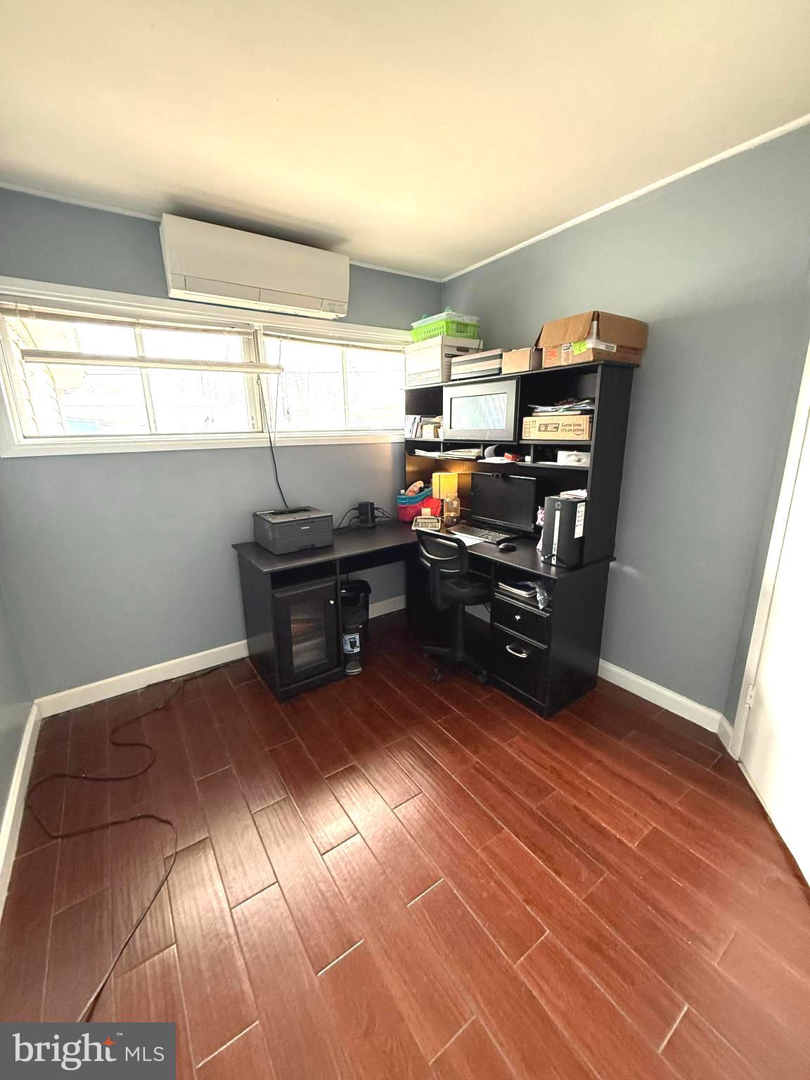 INDIAN CREEK - Residential