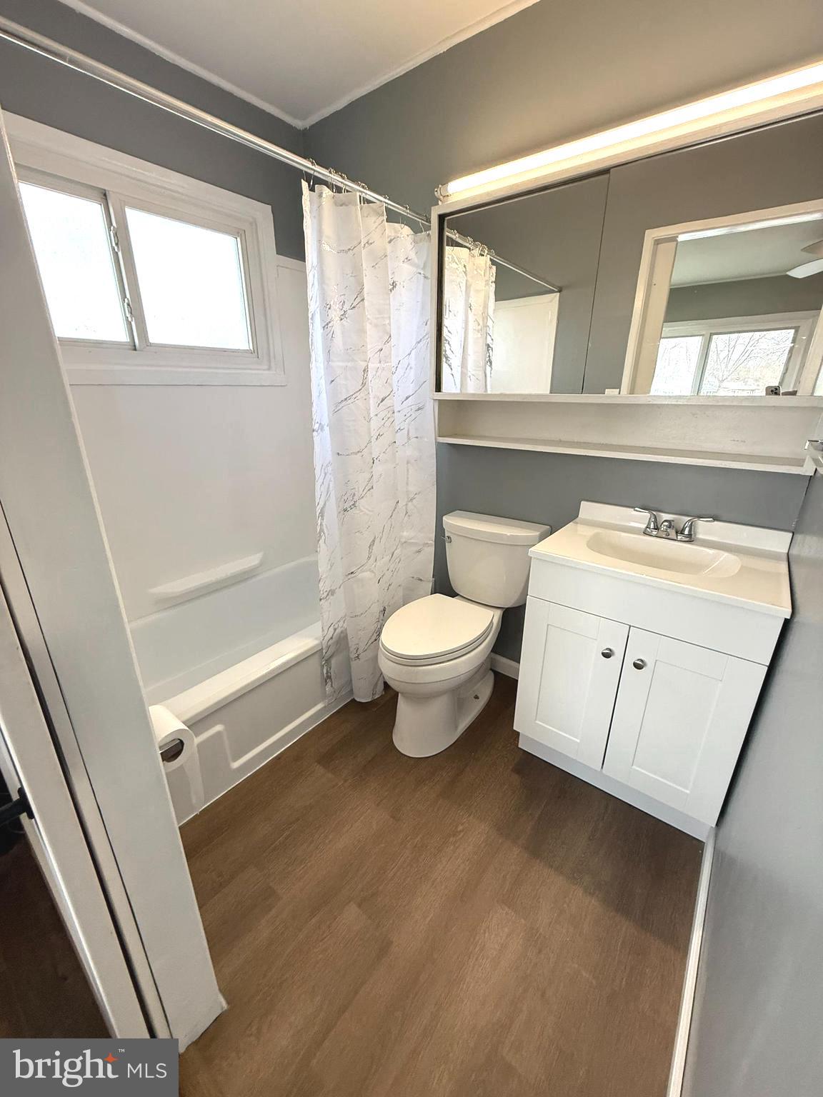 INDIAN CREEK - Residential