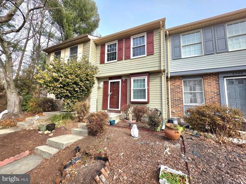 8568 KOLUDER COURT LORTON VA 22079