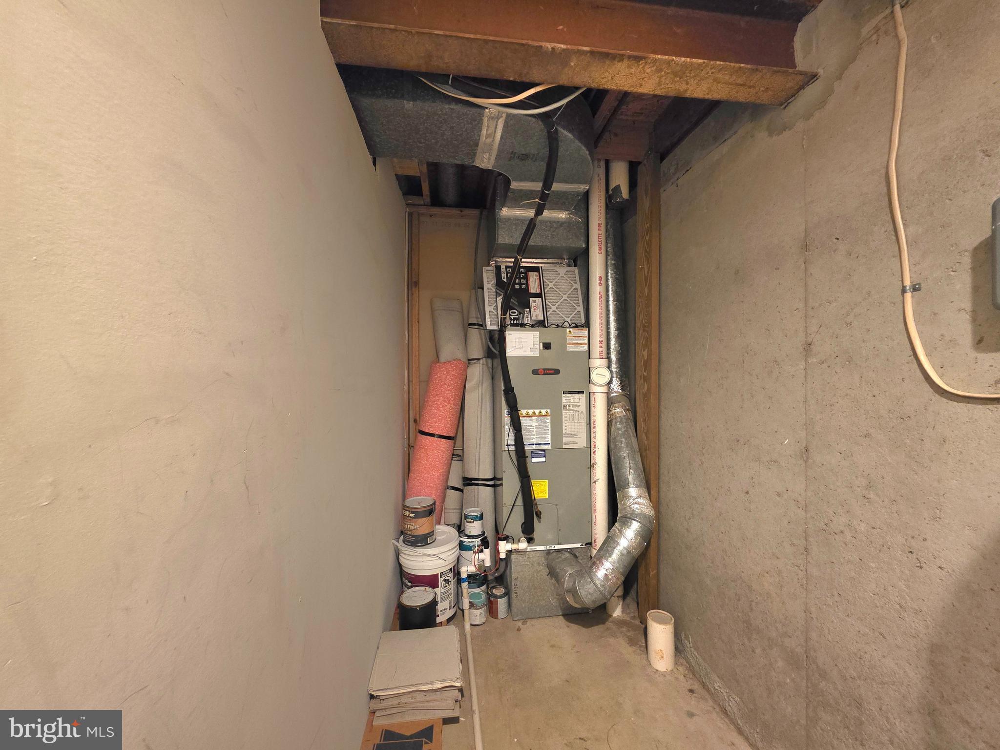 NEWINGTON HEIGHTS - Residential Lease