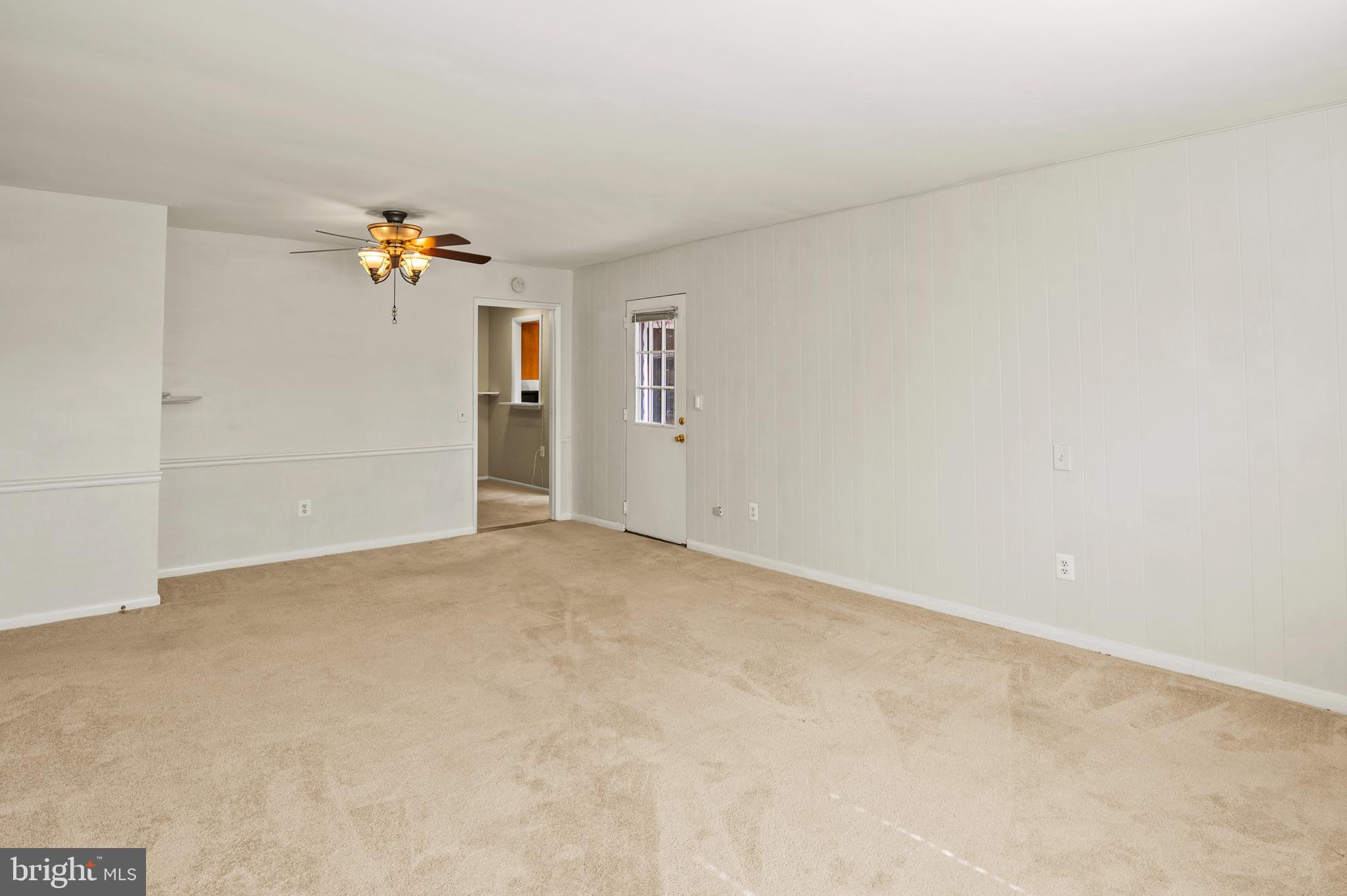 LEISURE WORLD - Residential