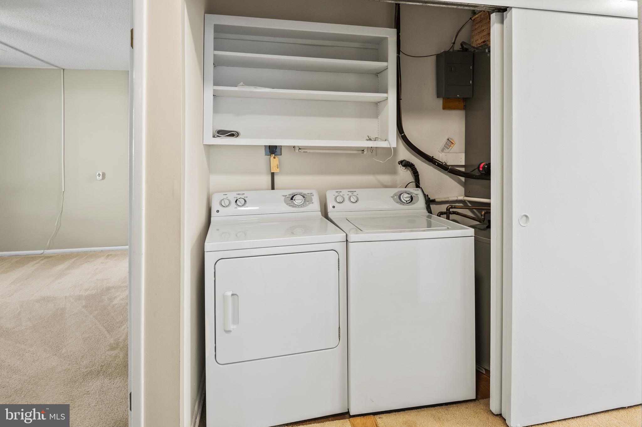 LEISURE WORLD - Residential