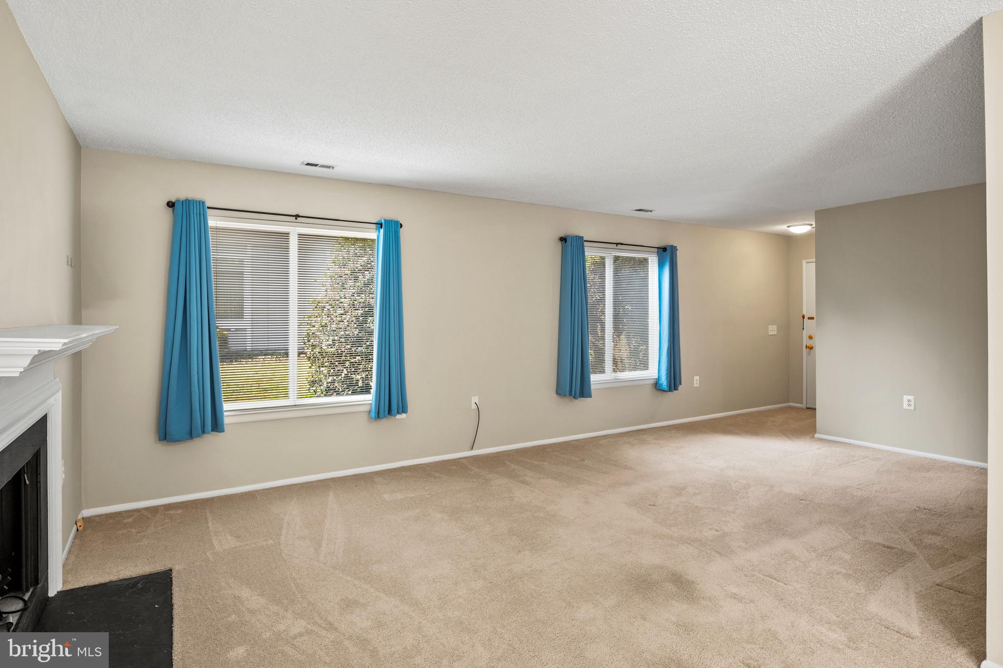 LEISURE WORLD - Residential