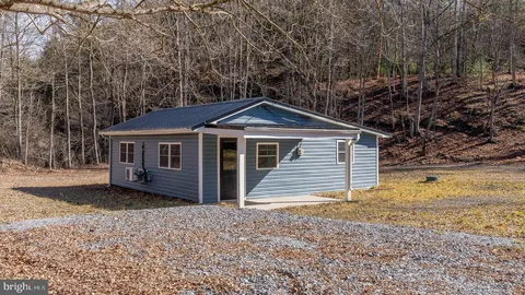 MLS: WVPT2000796