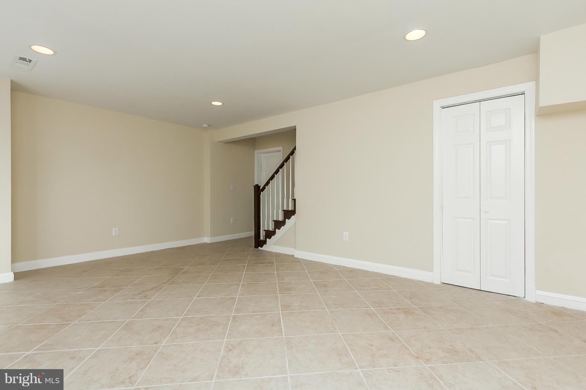 NORTHWOOD - Residential