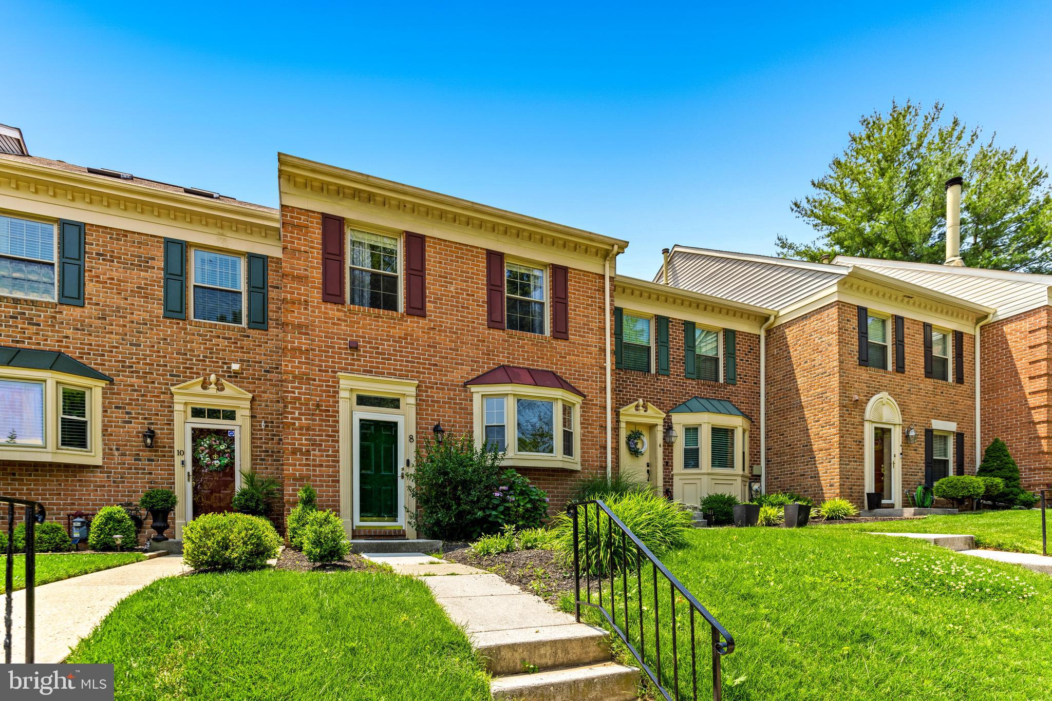 8 CROSS FALLS CIRCLE