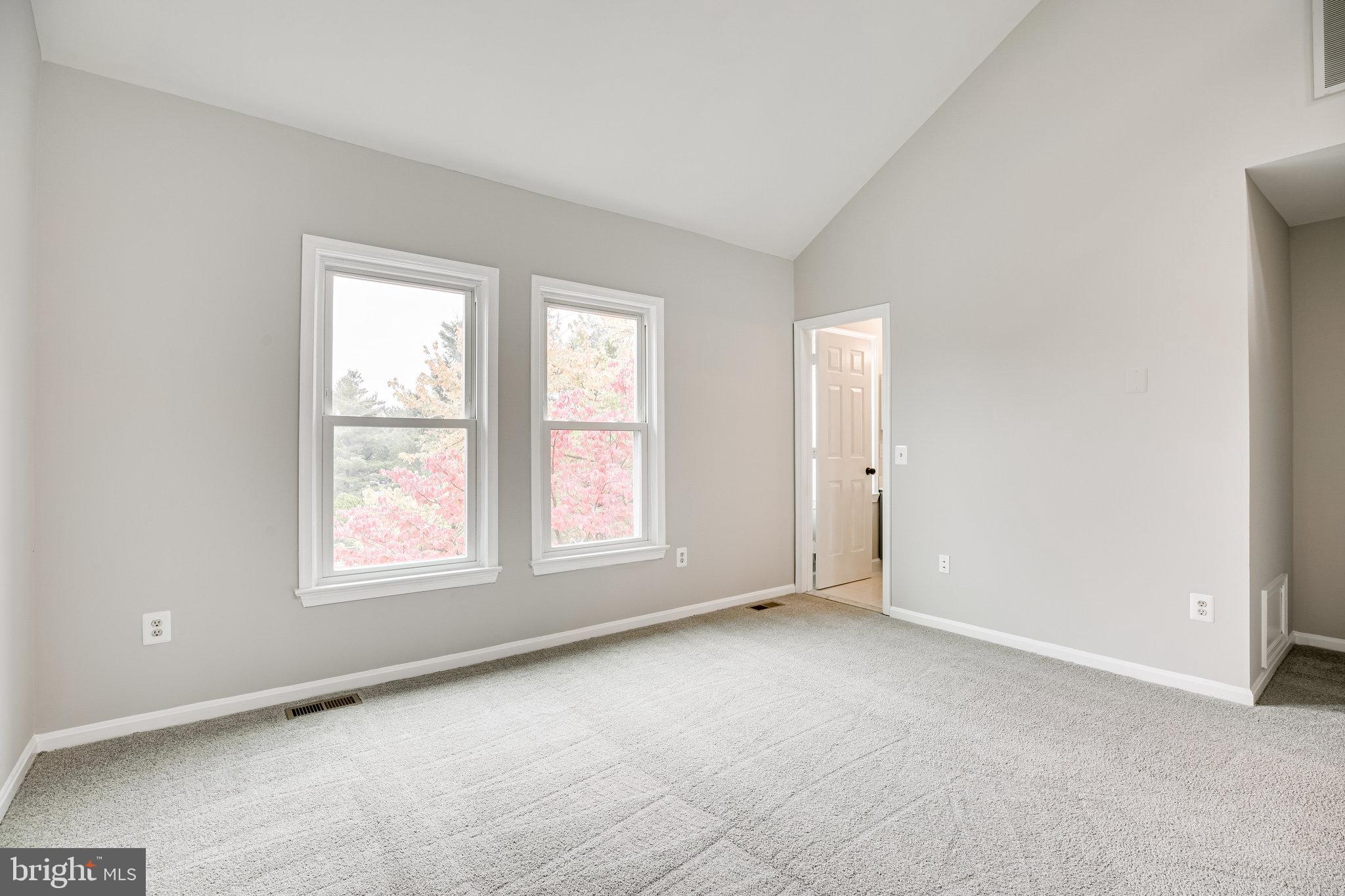 PINECREST - Residential