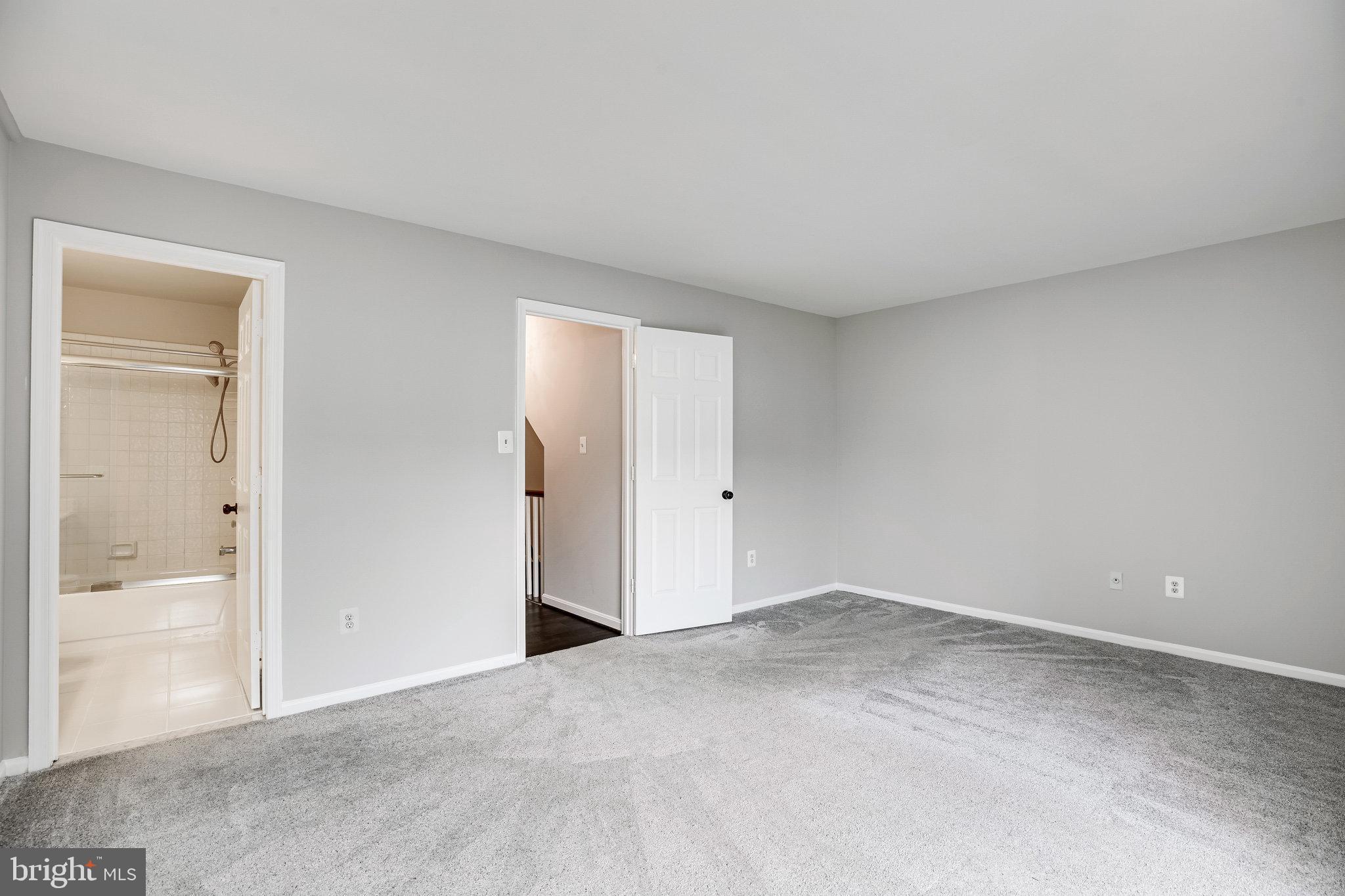 PINECREST - Residential