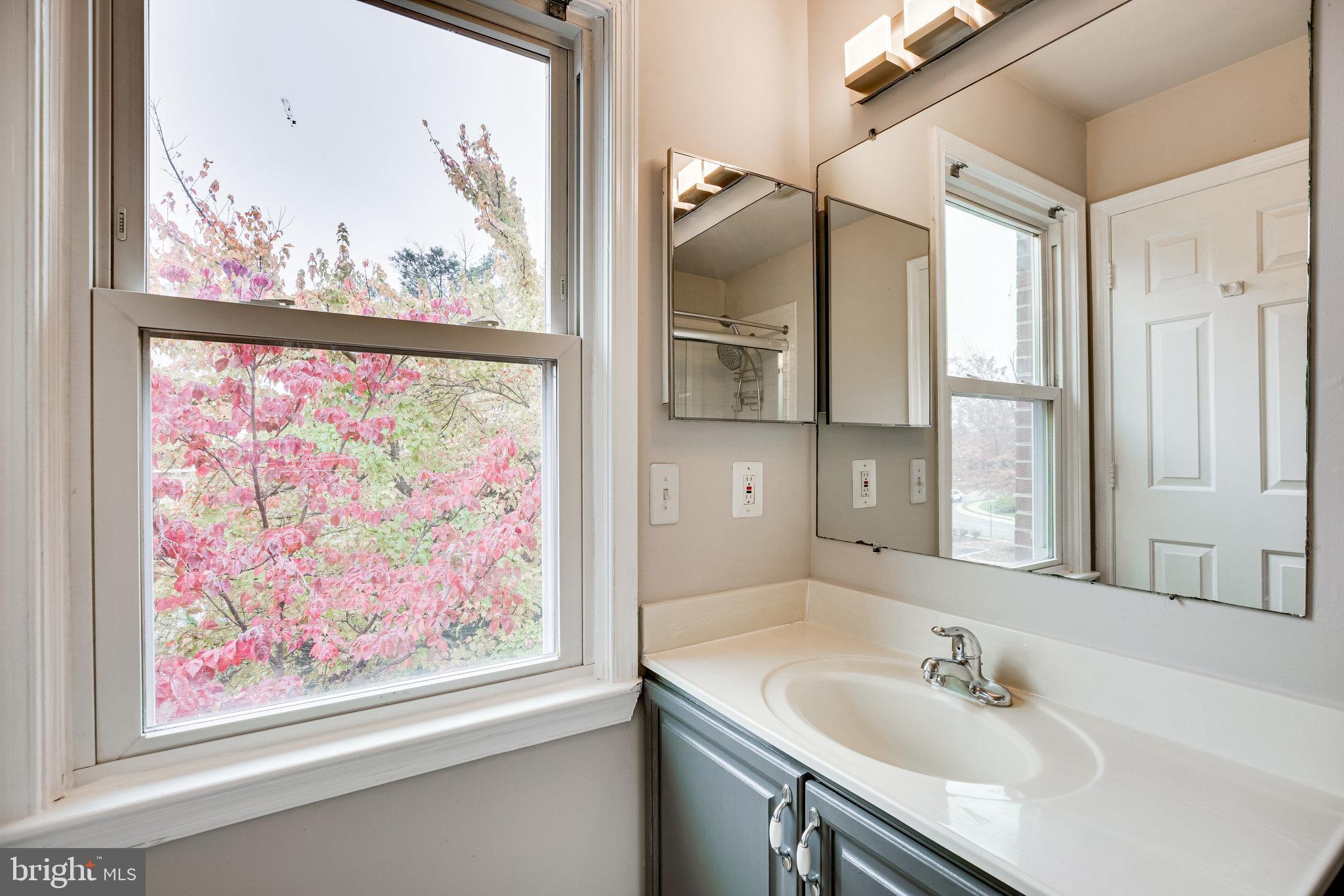 PINECREST - Residential