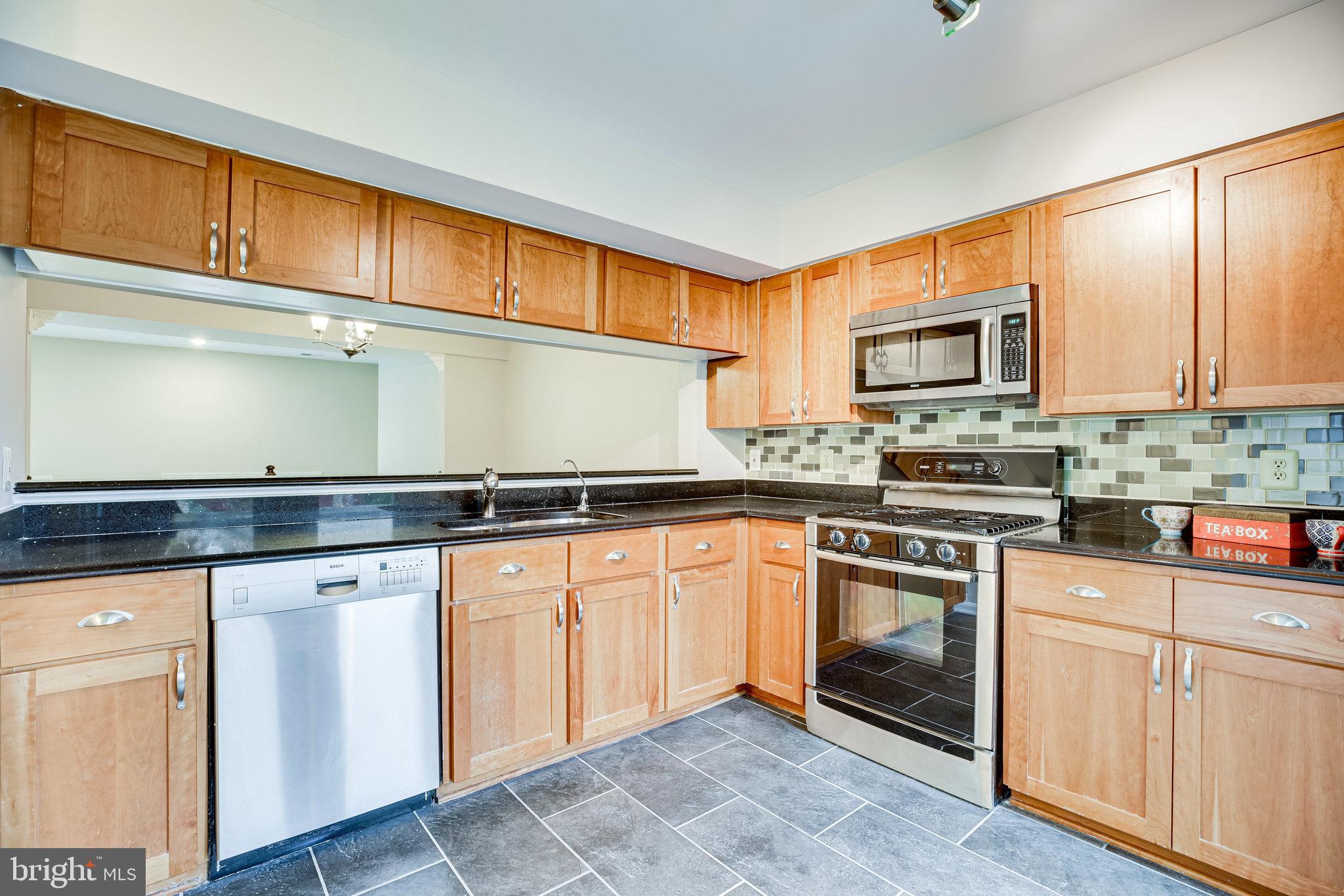 PINECREST - Residential
