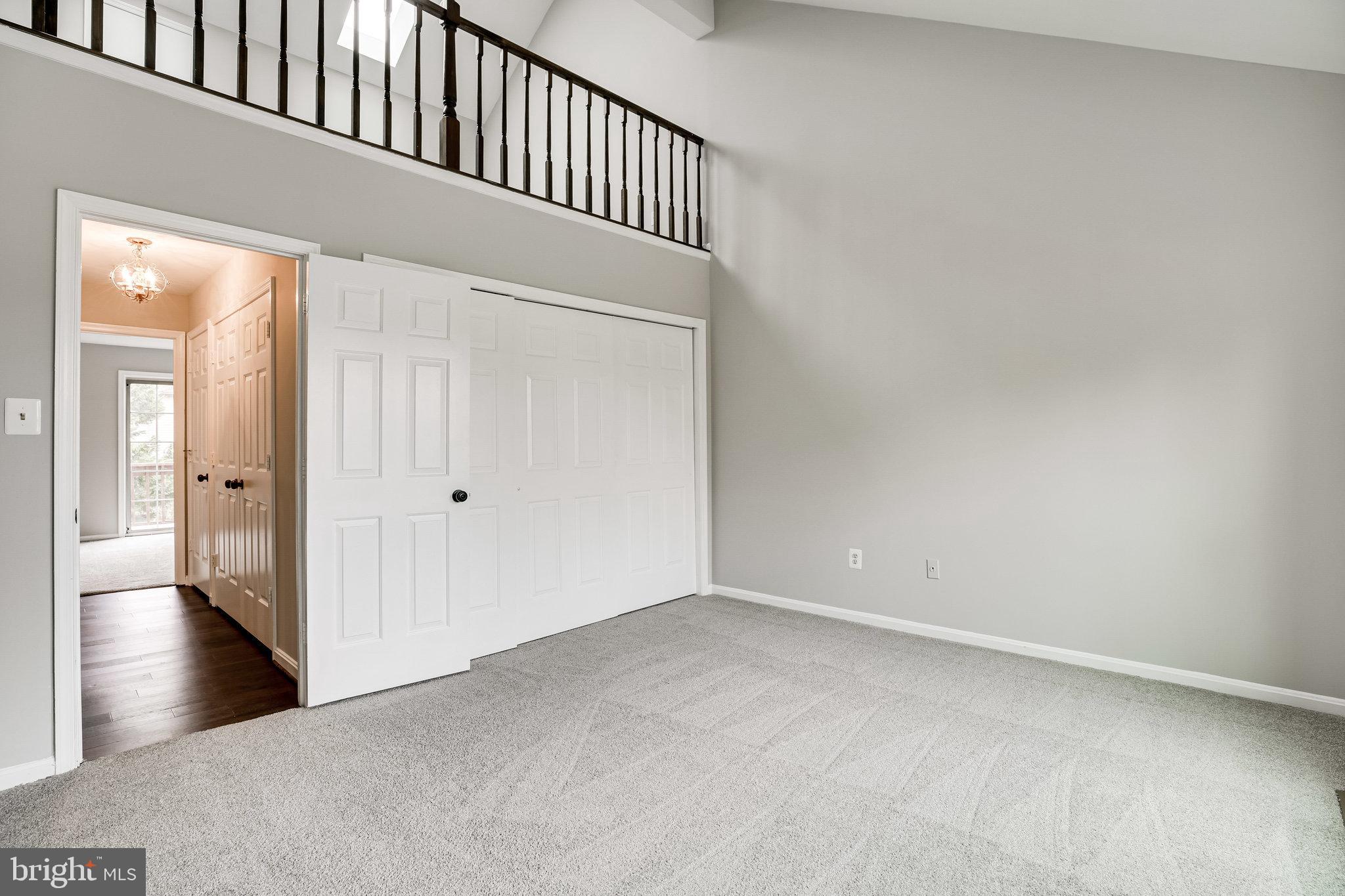 PINECREST - Residential
