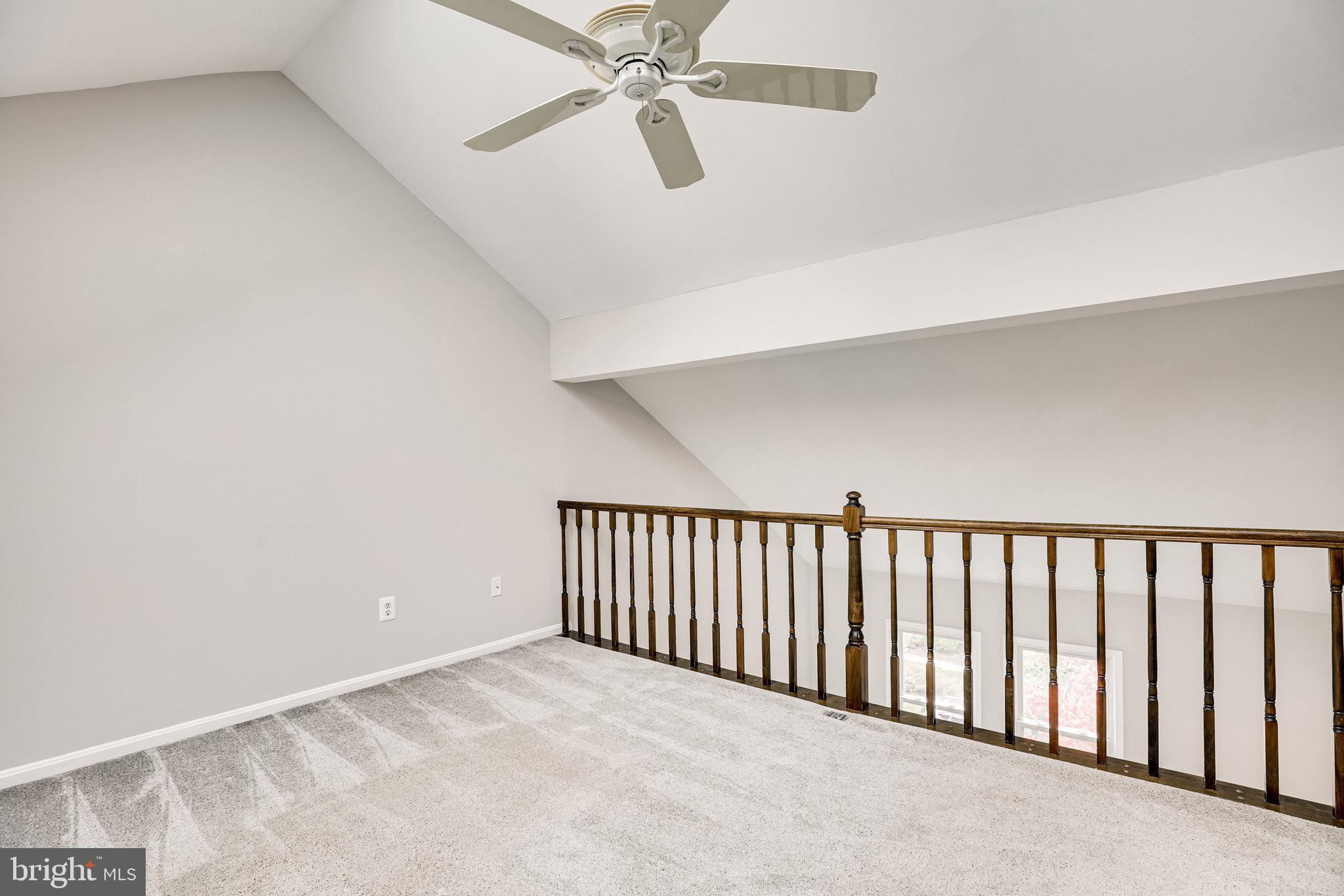 PINECREST - Residential