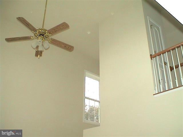 DAVIS ESTATES - Residential Lease