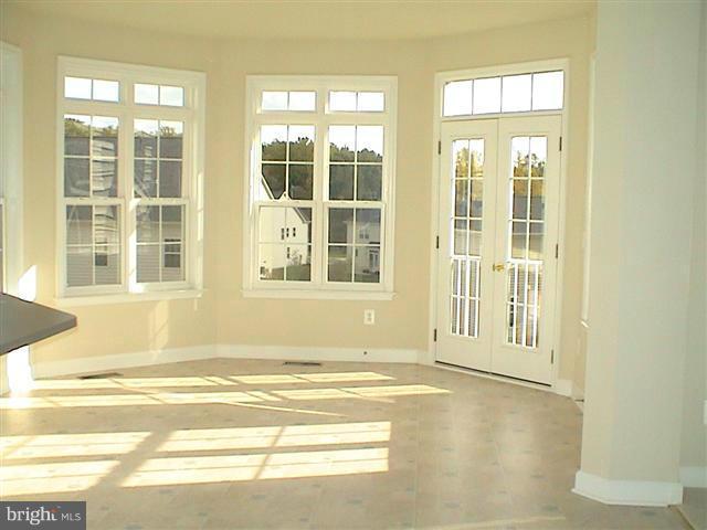 DAVIS ESTATES - Residential Lease