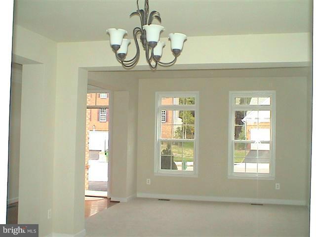 DAVIS ESTATES - Residential Lease