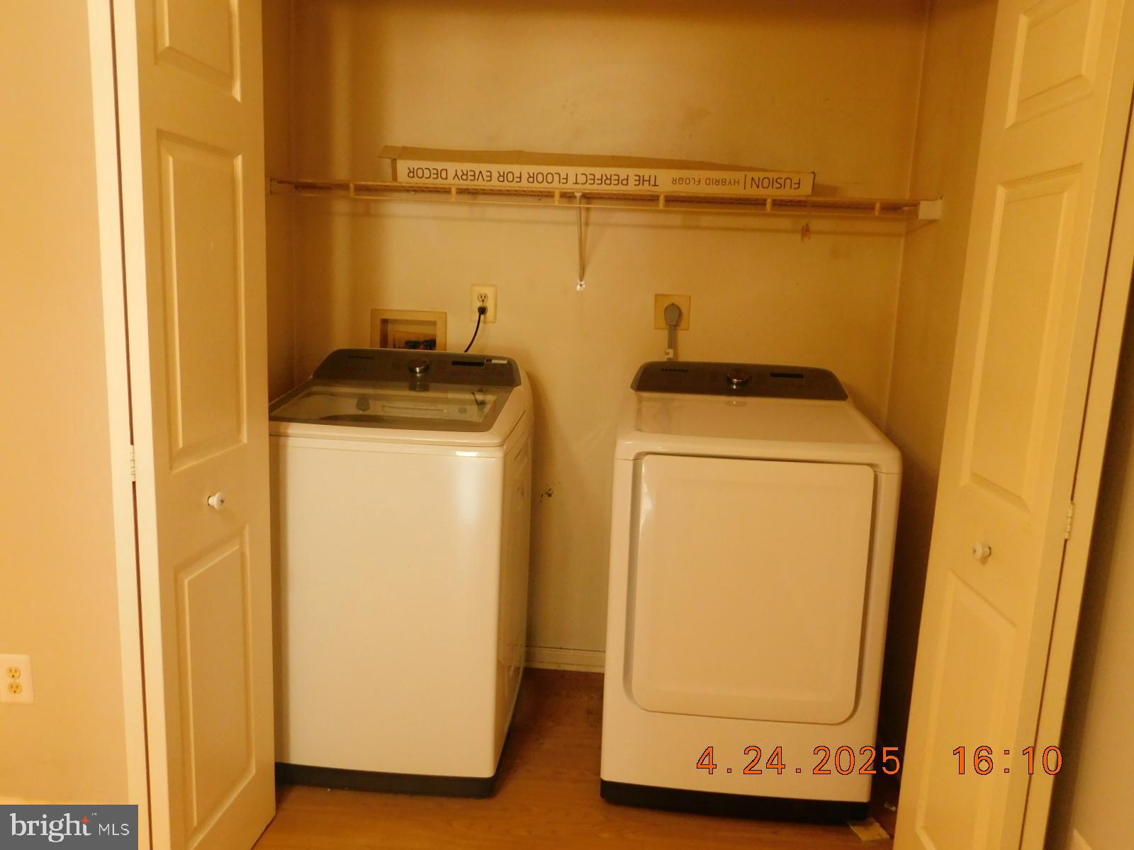 CHESAPEAKE LANDING - Residential