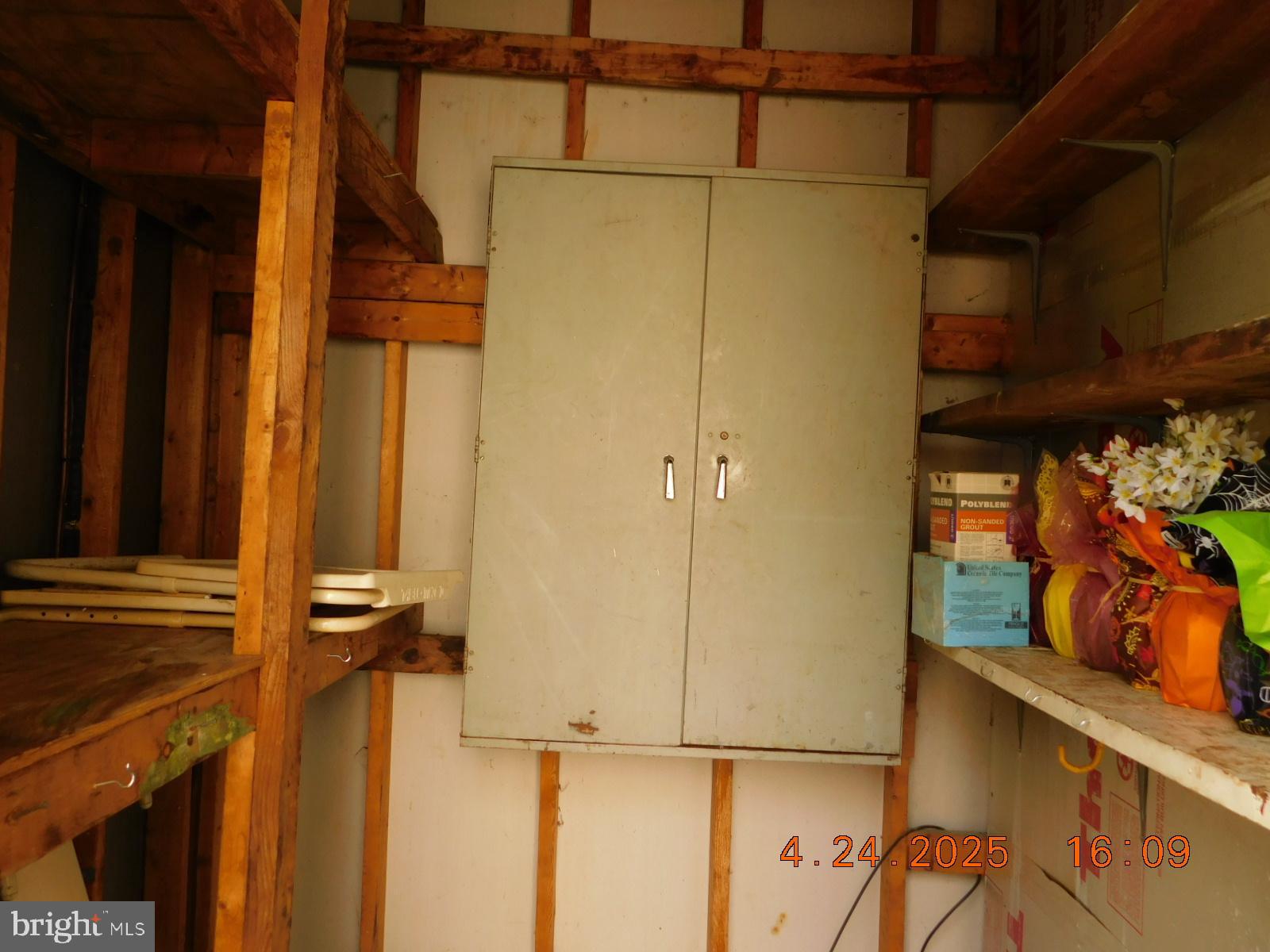 CHESAPEAKE LANDING - Residential