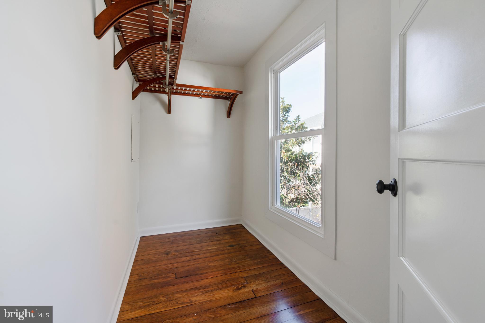 ROCK HALL - Residential