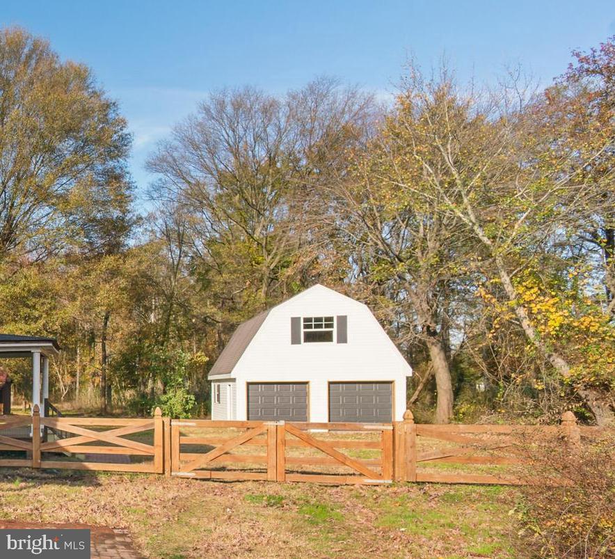 ROCK HALL - Residential