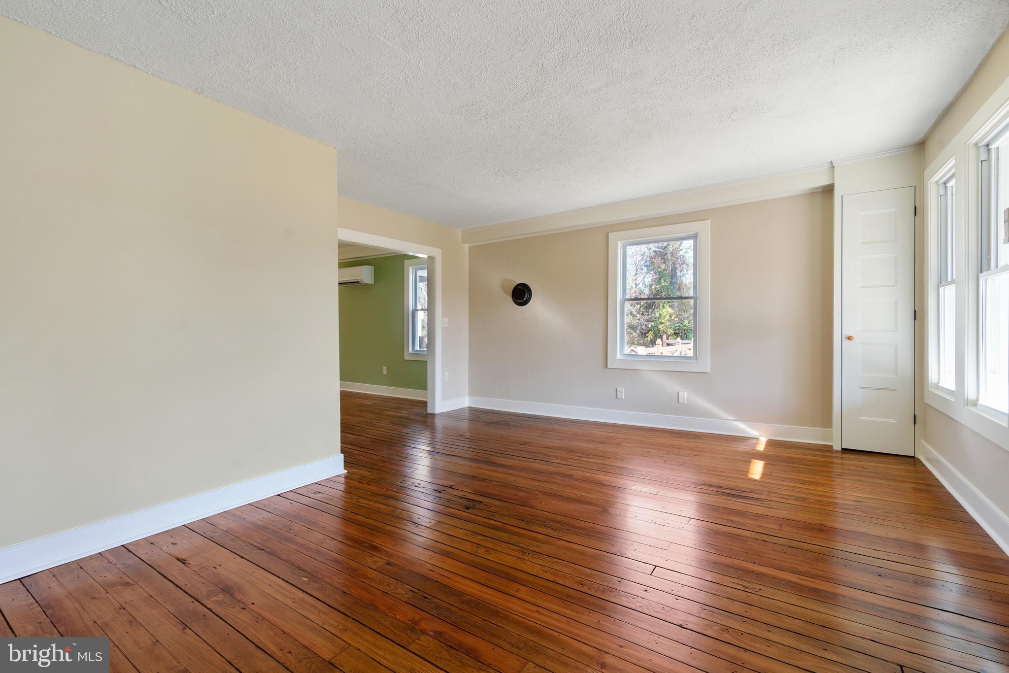 ROCK HALL - Residential