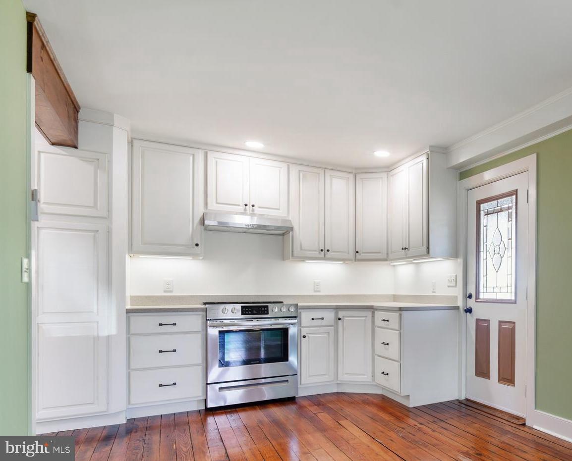 ROCK HALL - Residential