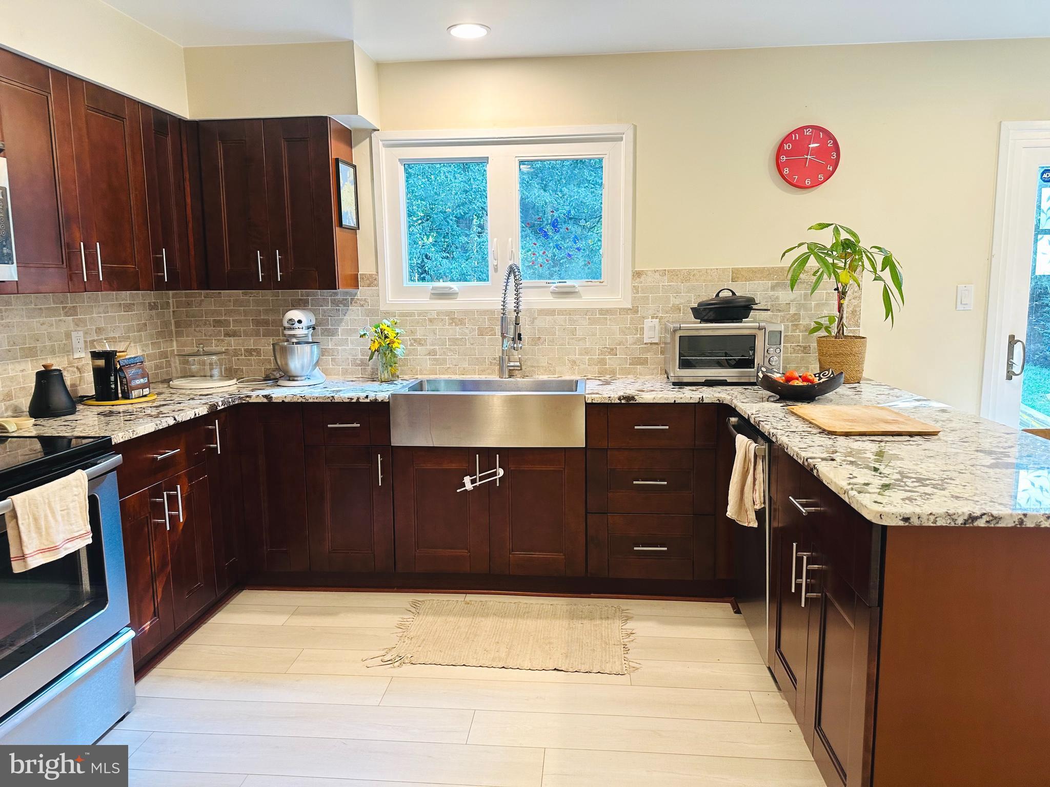 WOODROCK - Residential Lease