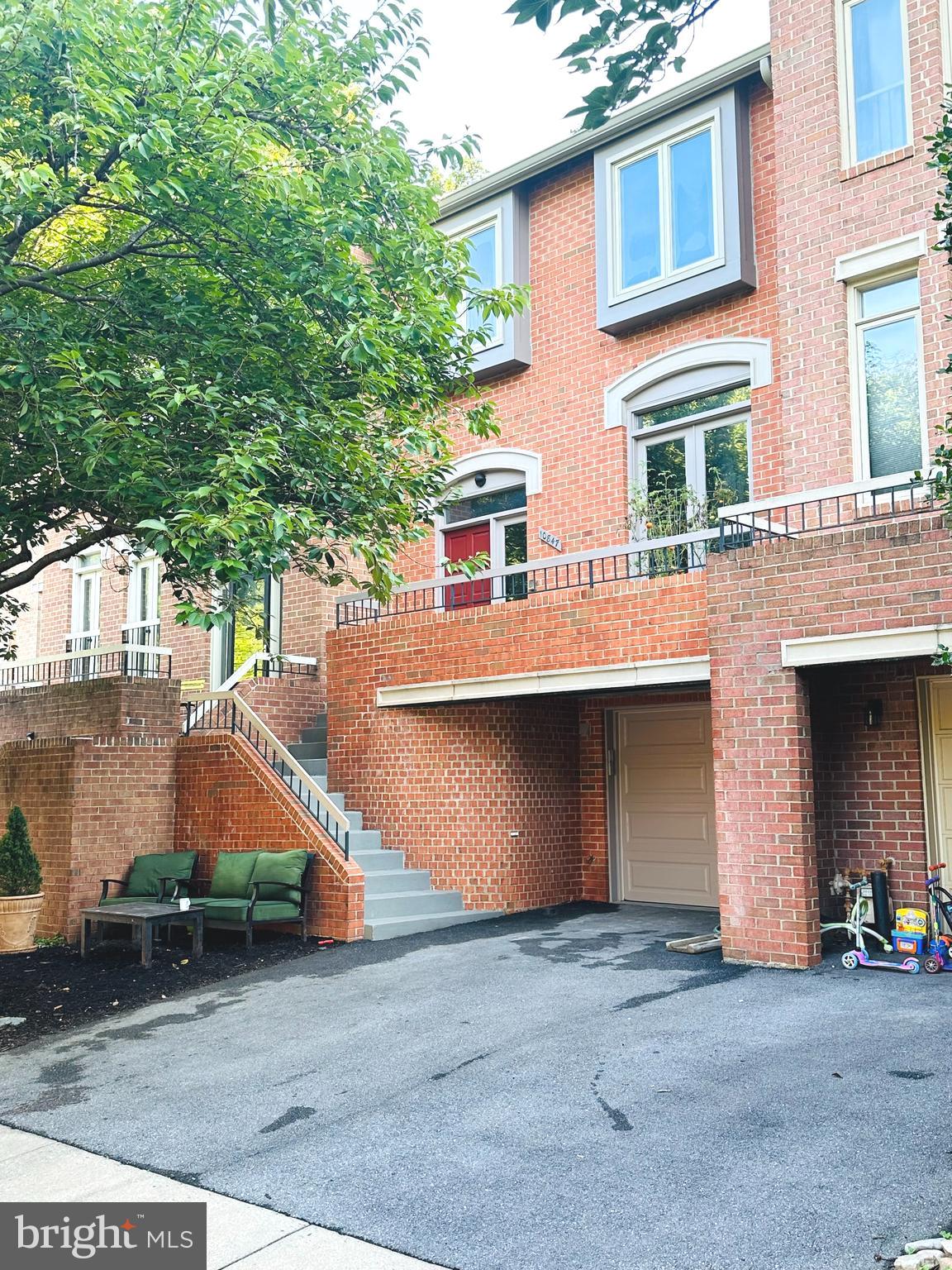 WOODROCK - Residential Lease