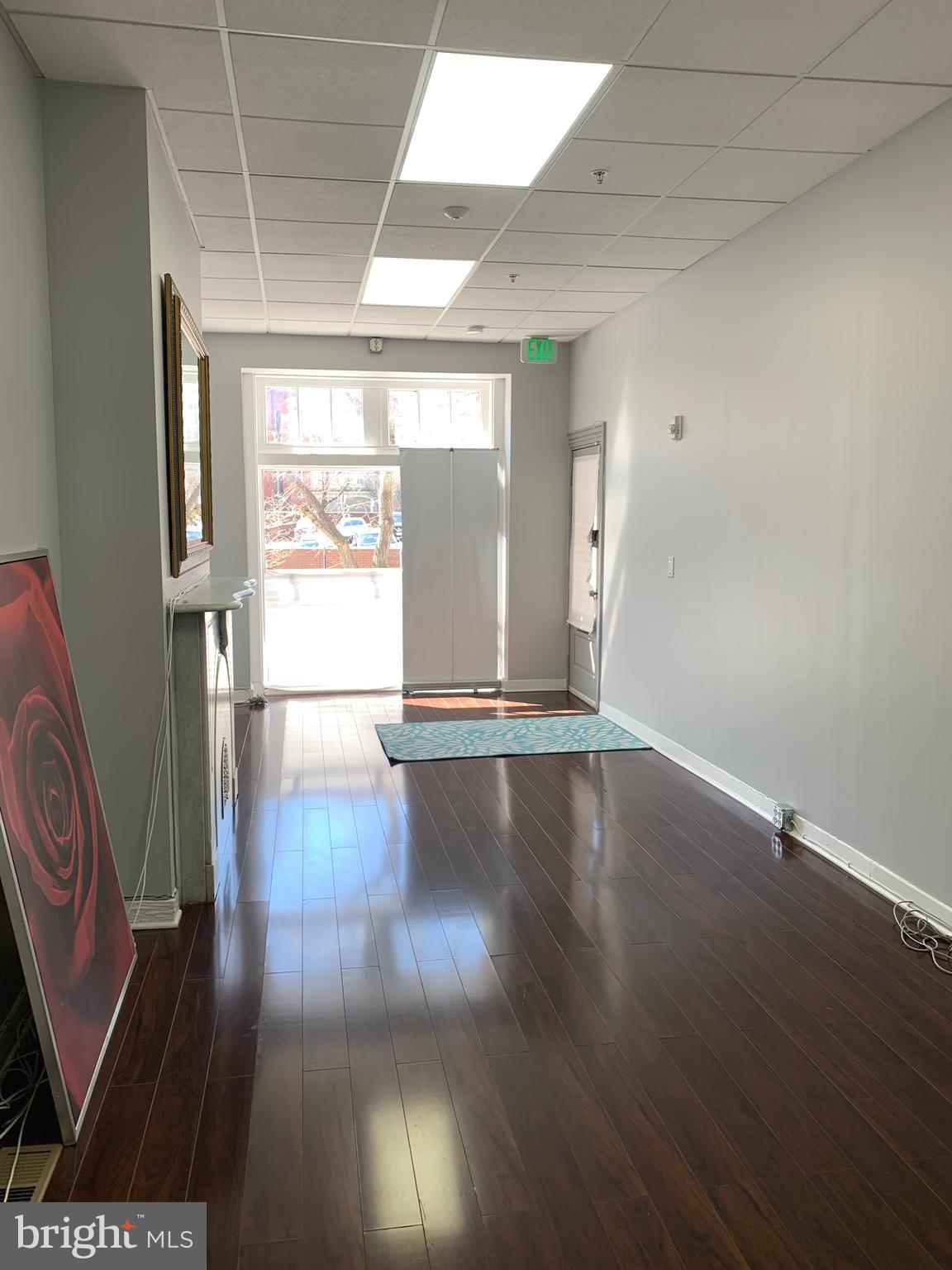 MOUNT VERNON PLACE HISTORIC DISTRICT - Commercial Lease