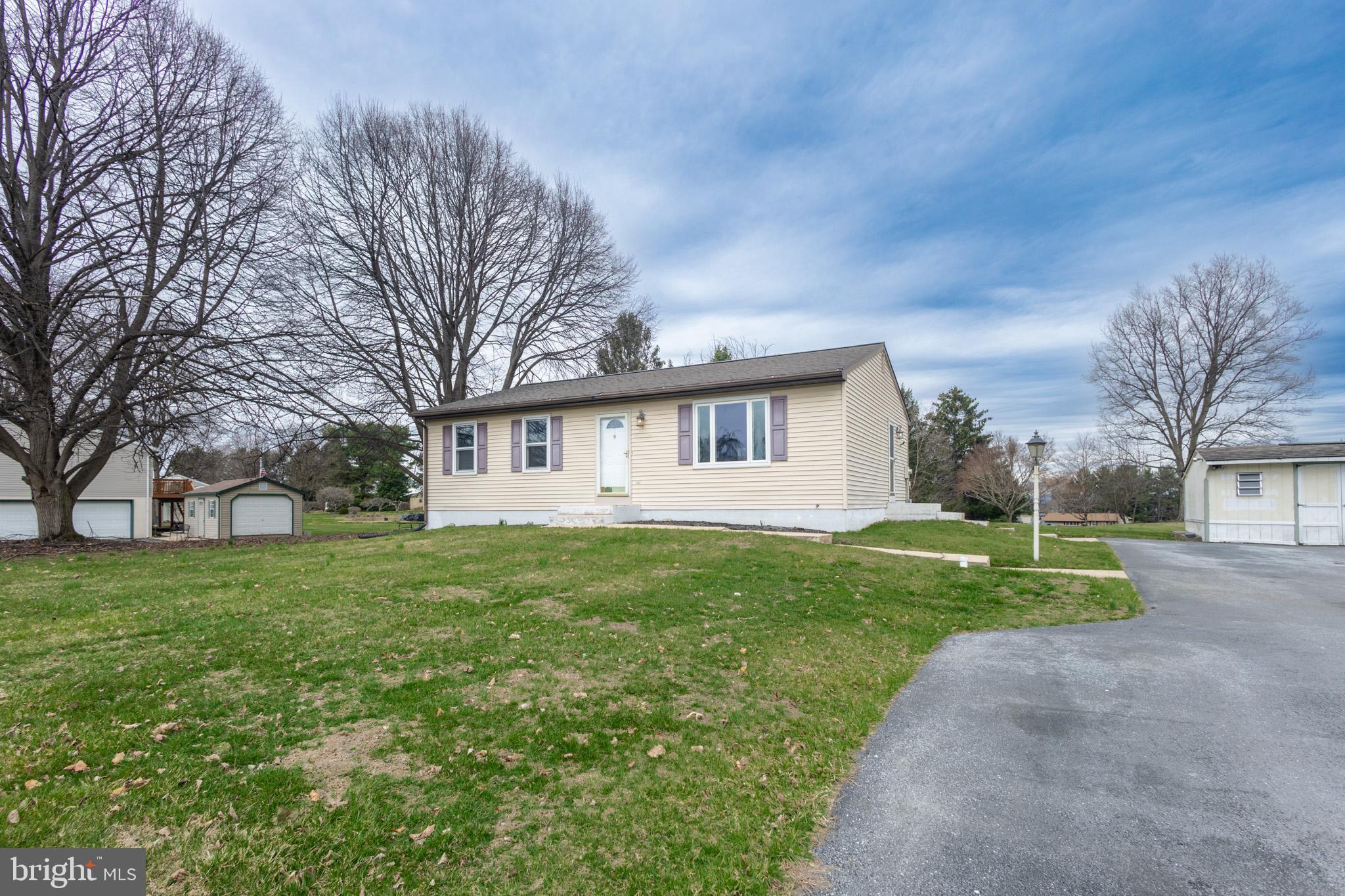 400 ARNOLD CT L-0011