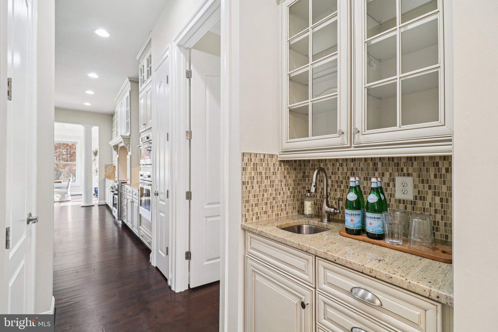 FOX CHAPEL ESTATES - Residential