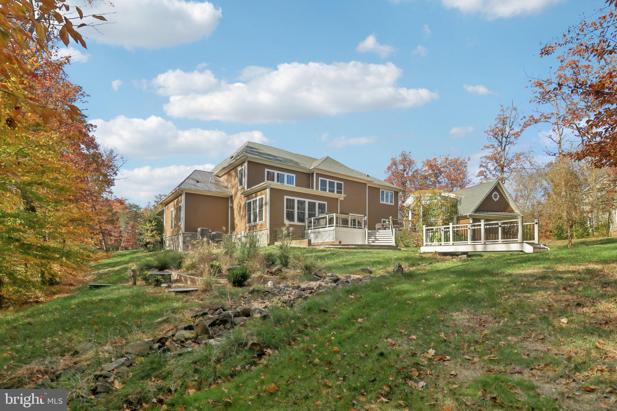 FOX CHAPEL ESTATES - Residential