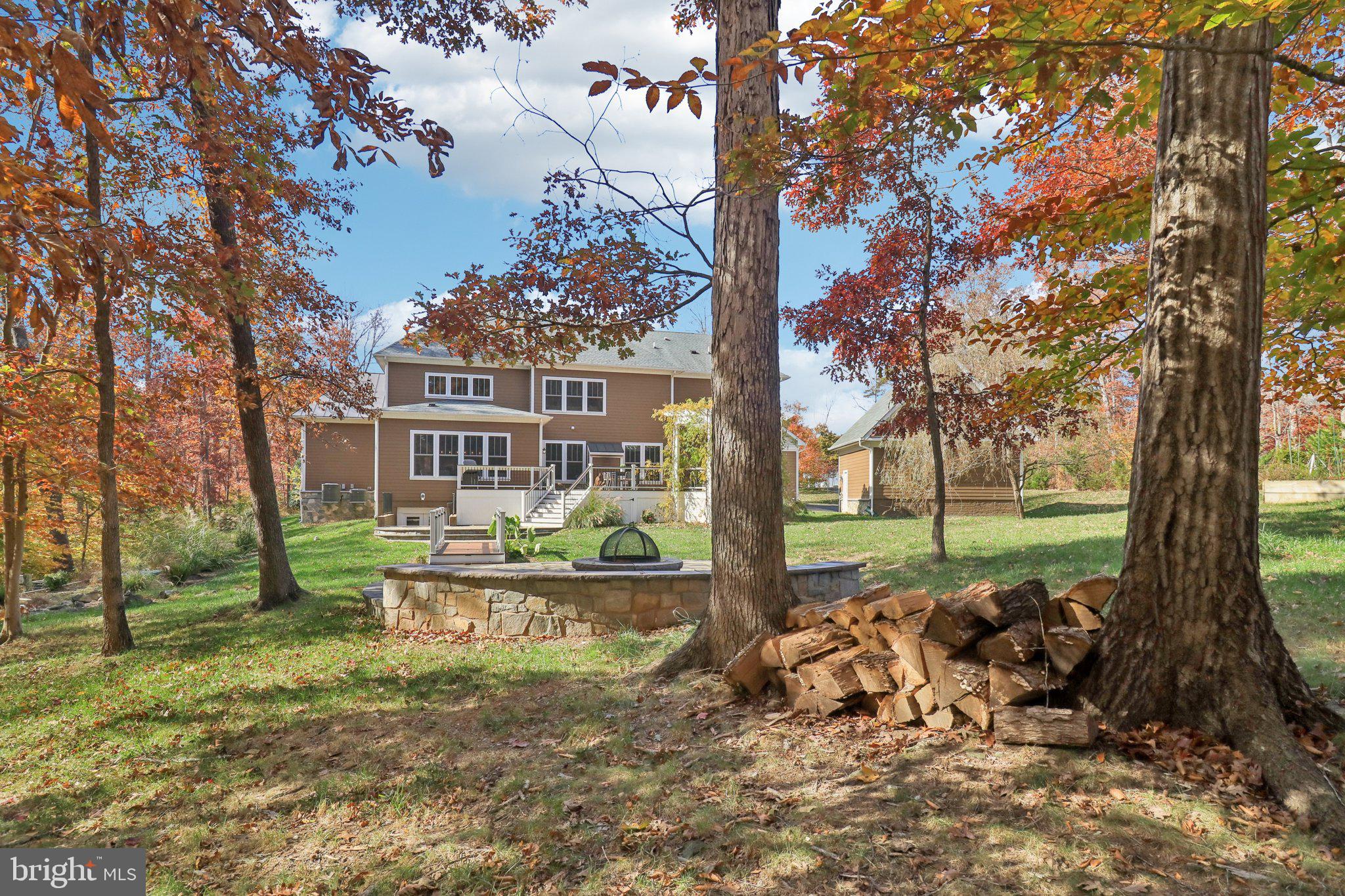 FOX CHAPEL ESTATES - Residential