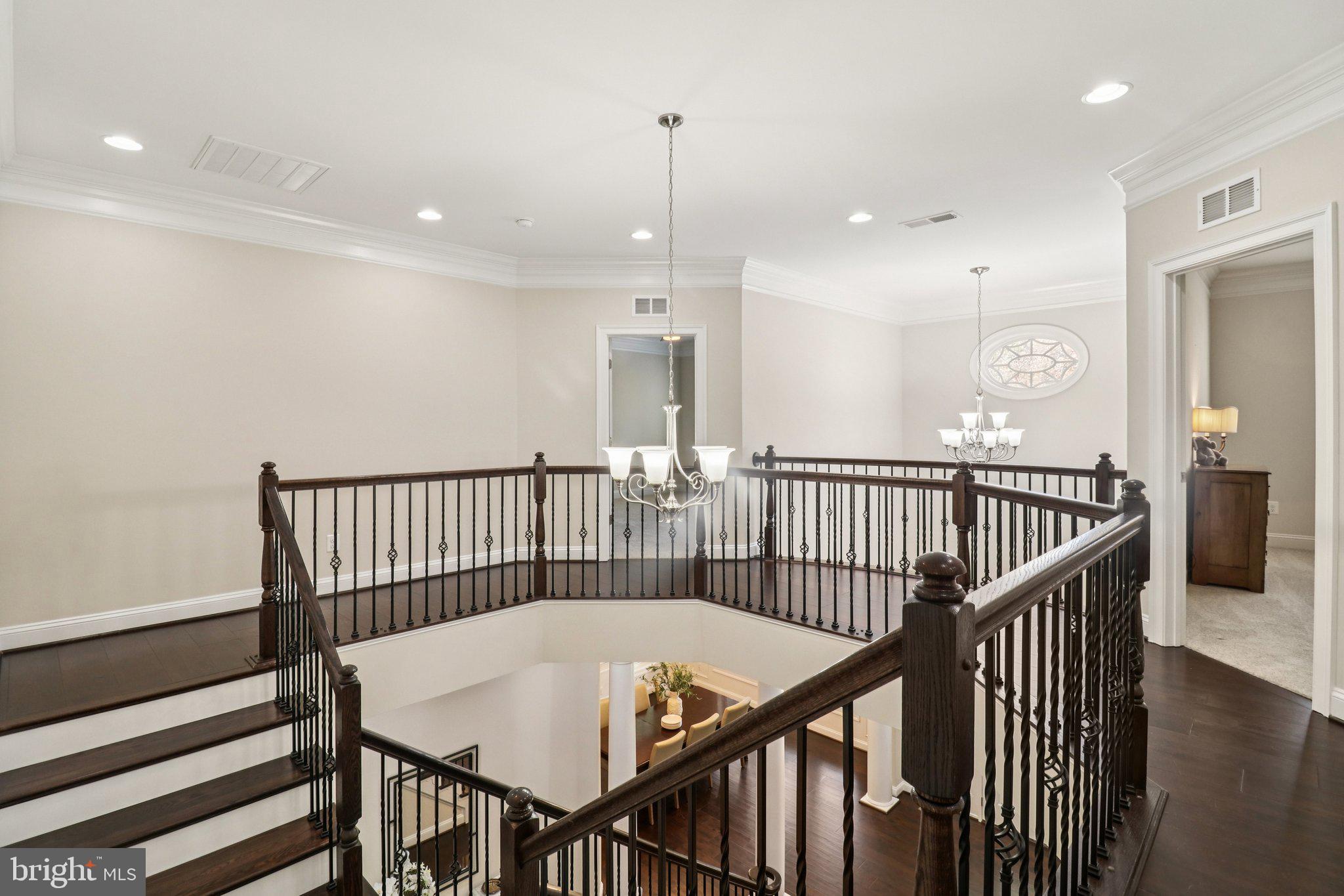 FOX CHAPEL ESTATES - Residential