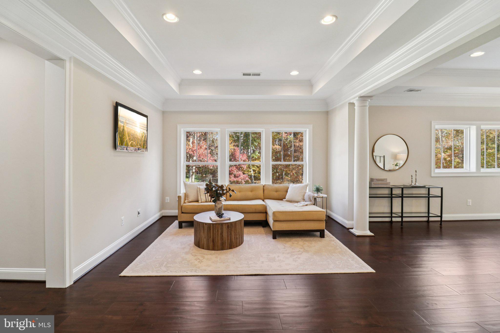 FOX CHAPEL ESTATES - Residential