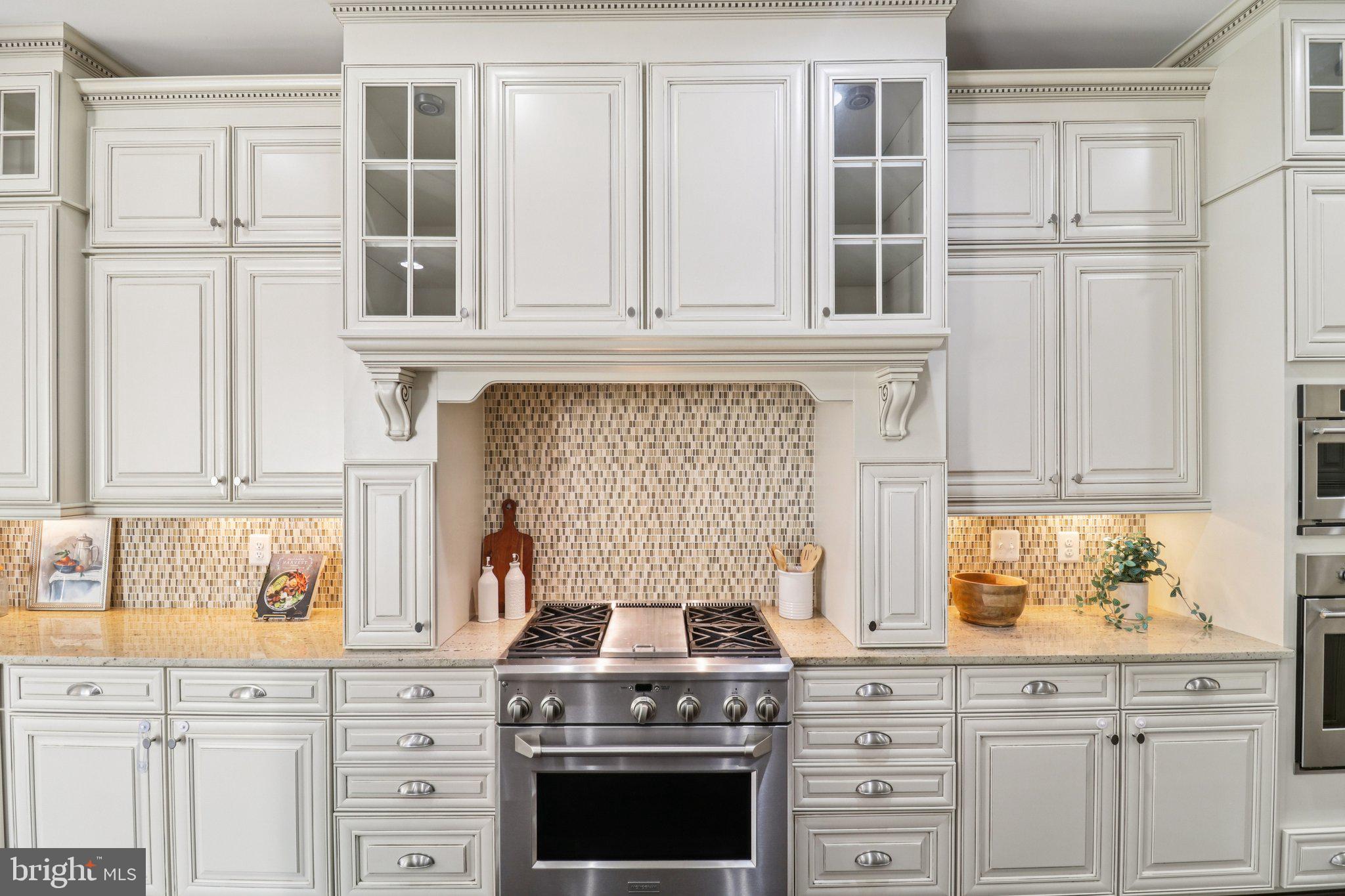 FOX CHAPEL ESTATES - Residential