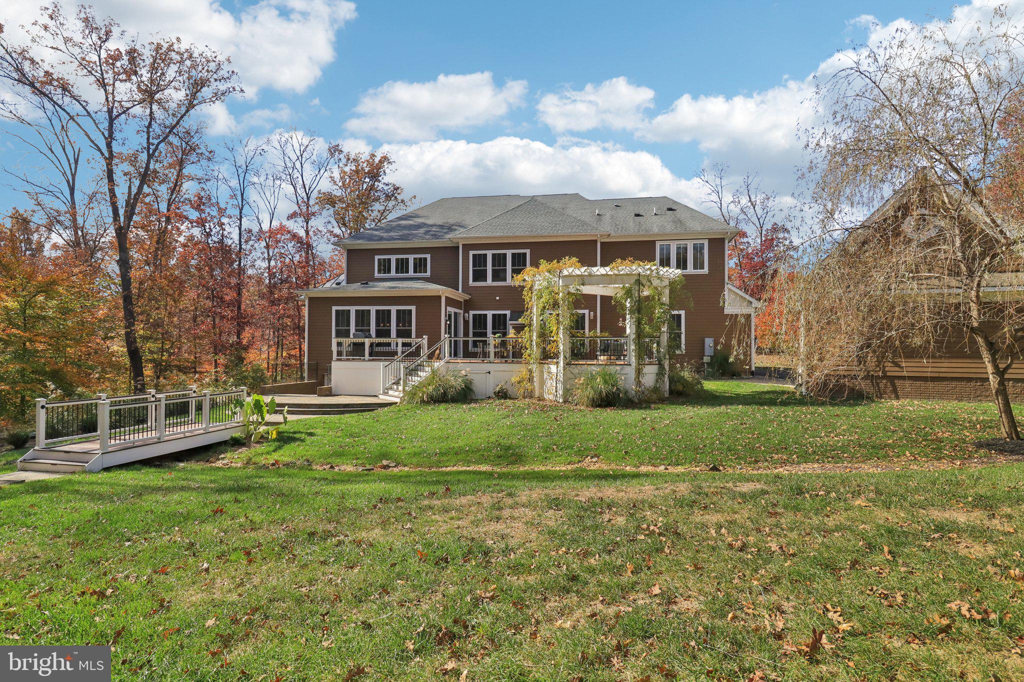 FOX CHAPEL ESTATES - Residential