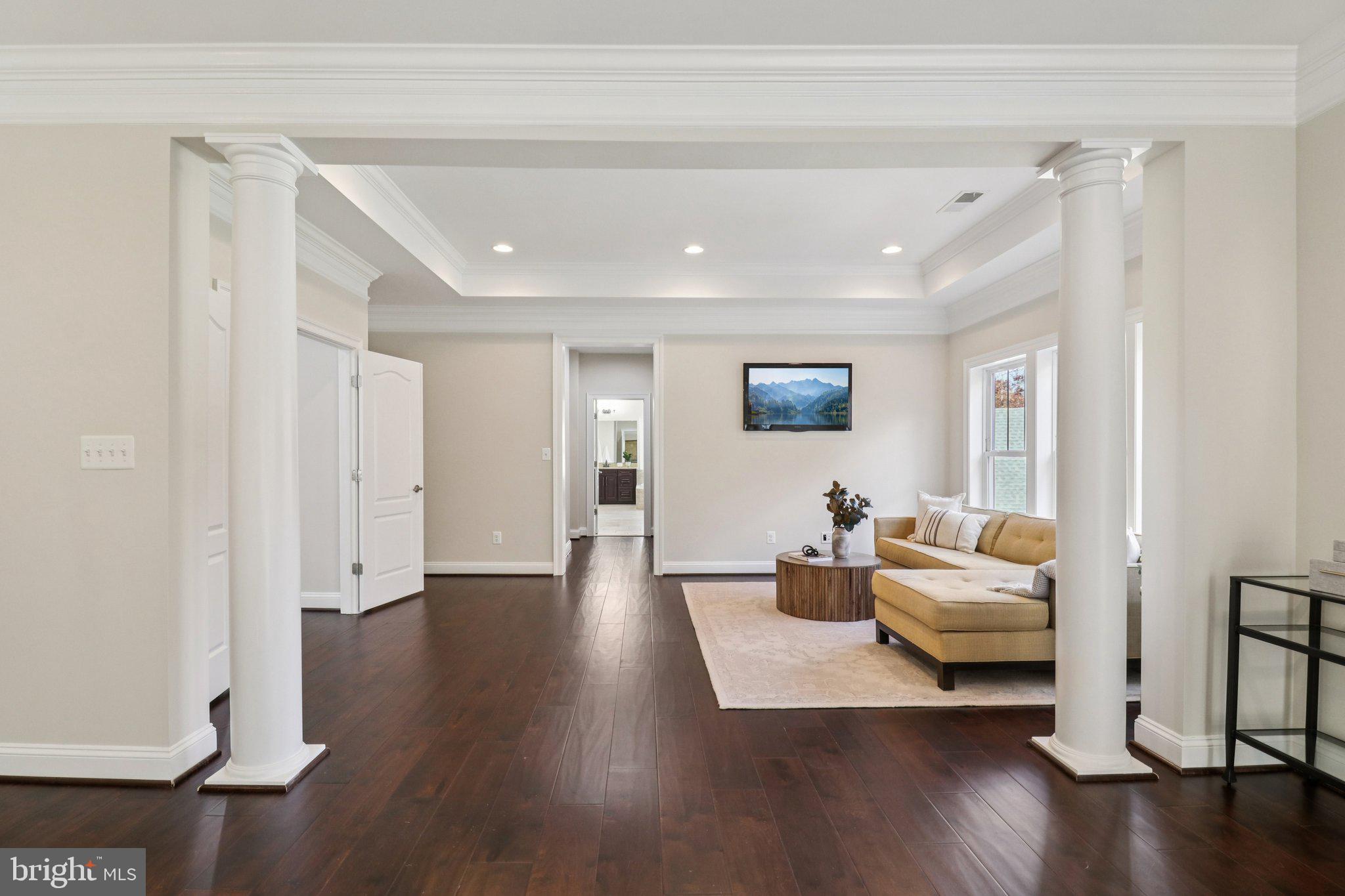 FOX CHAPEL ESTATES - Residential