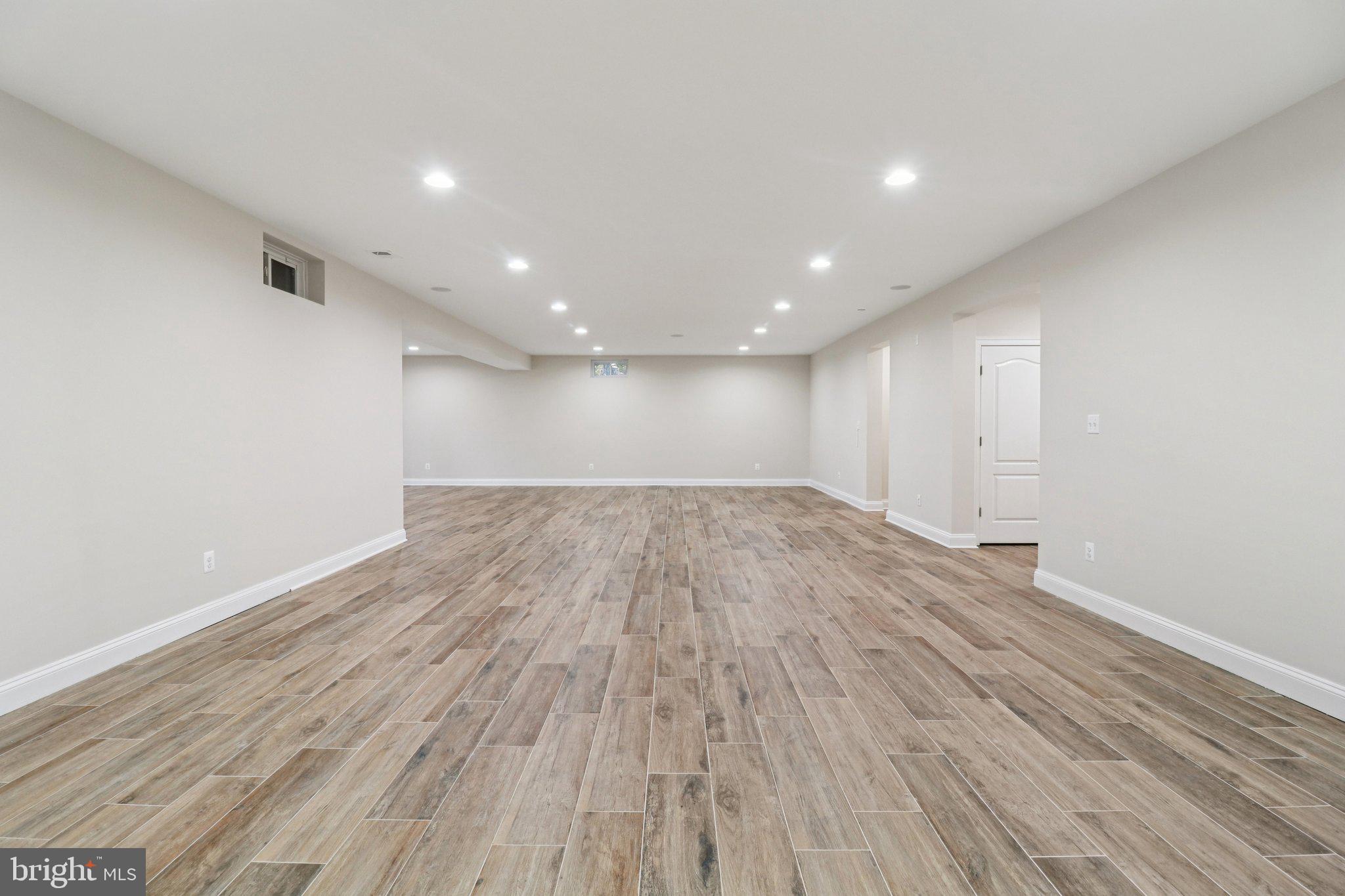 FOX CHAPEL ESTATES - Residential