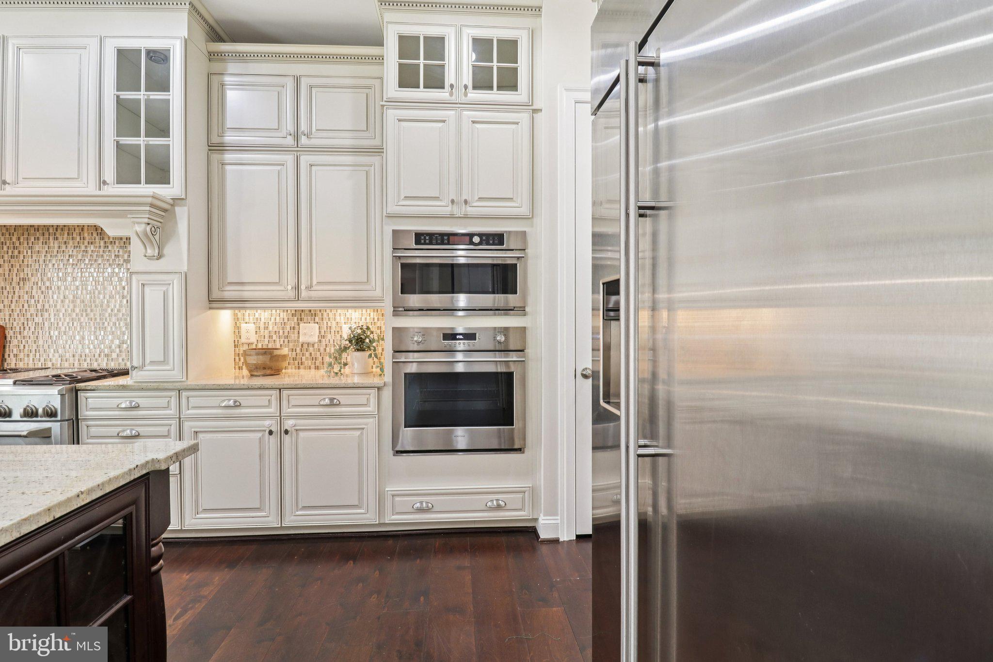 FOX CHAPEL ESTATES - Residential