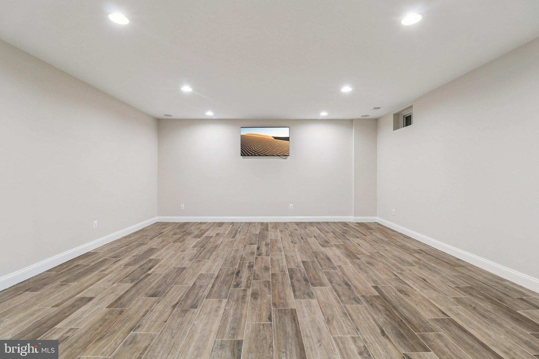 FOX CHAPEL ESTATES - Residential