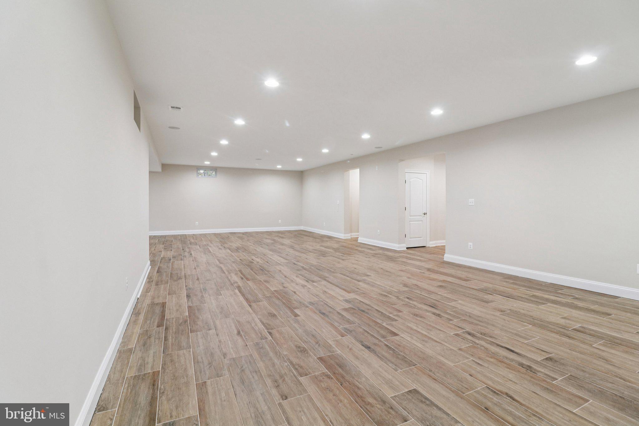 FOX CHAPEL ESTATES - Residential