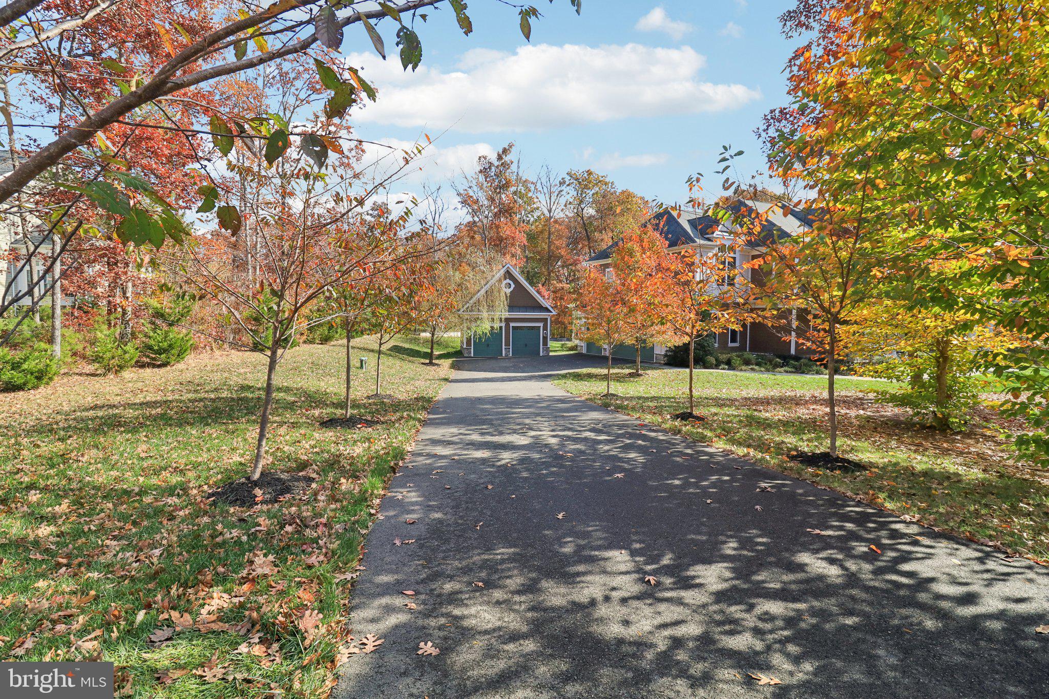 FOX CHAPEL ESTATES - Residential