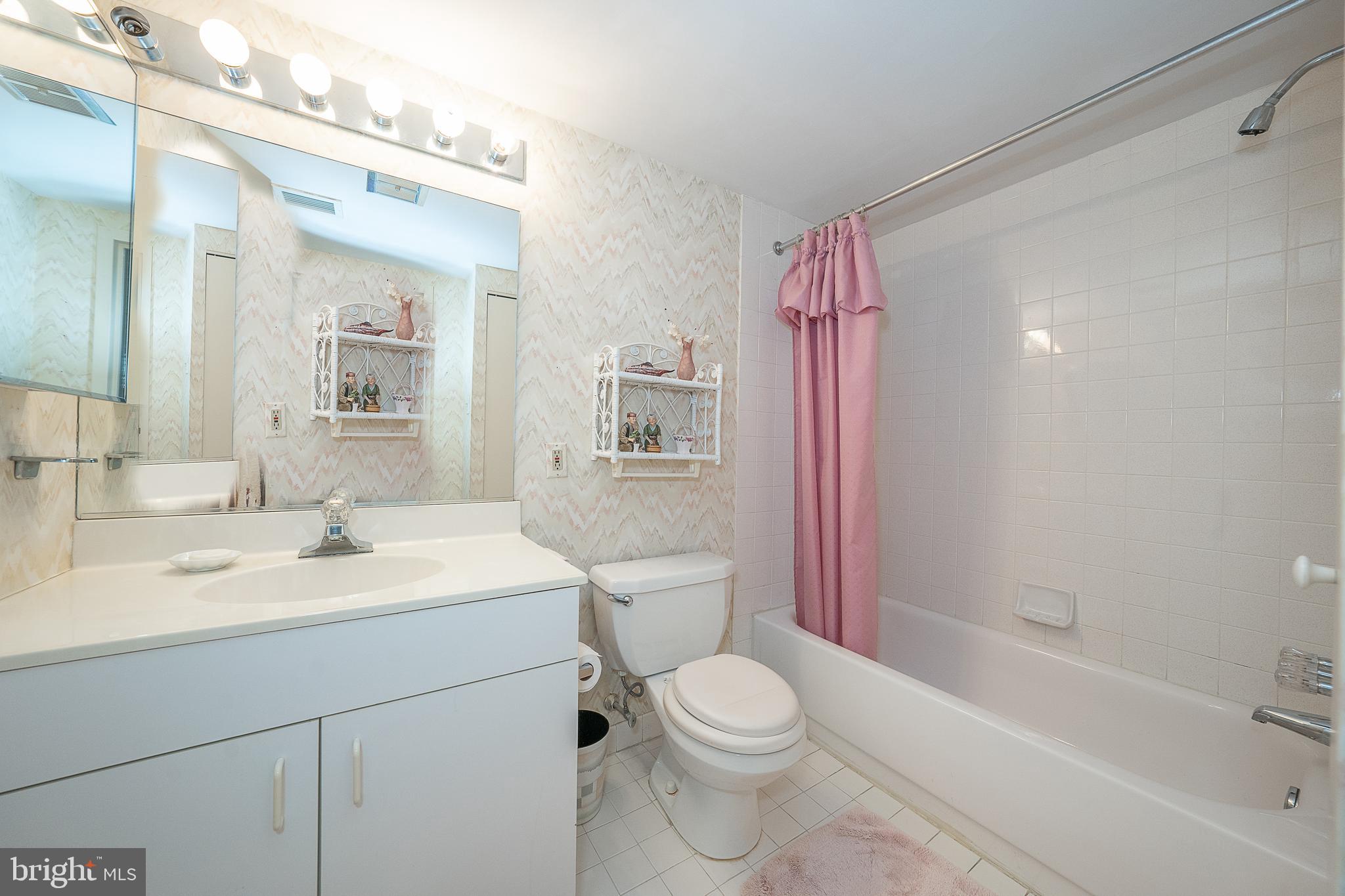 OAK HILL - Residential Lease