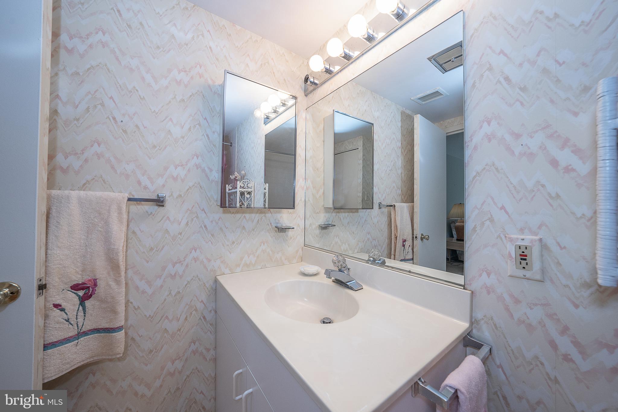 OAK HILL - Residential Lease