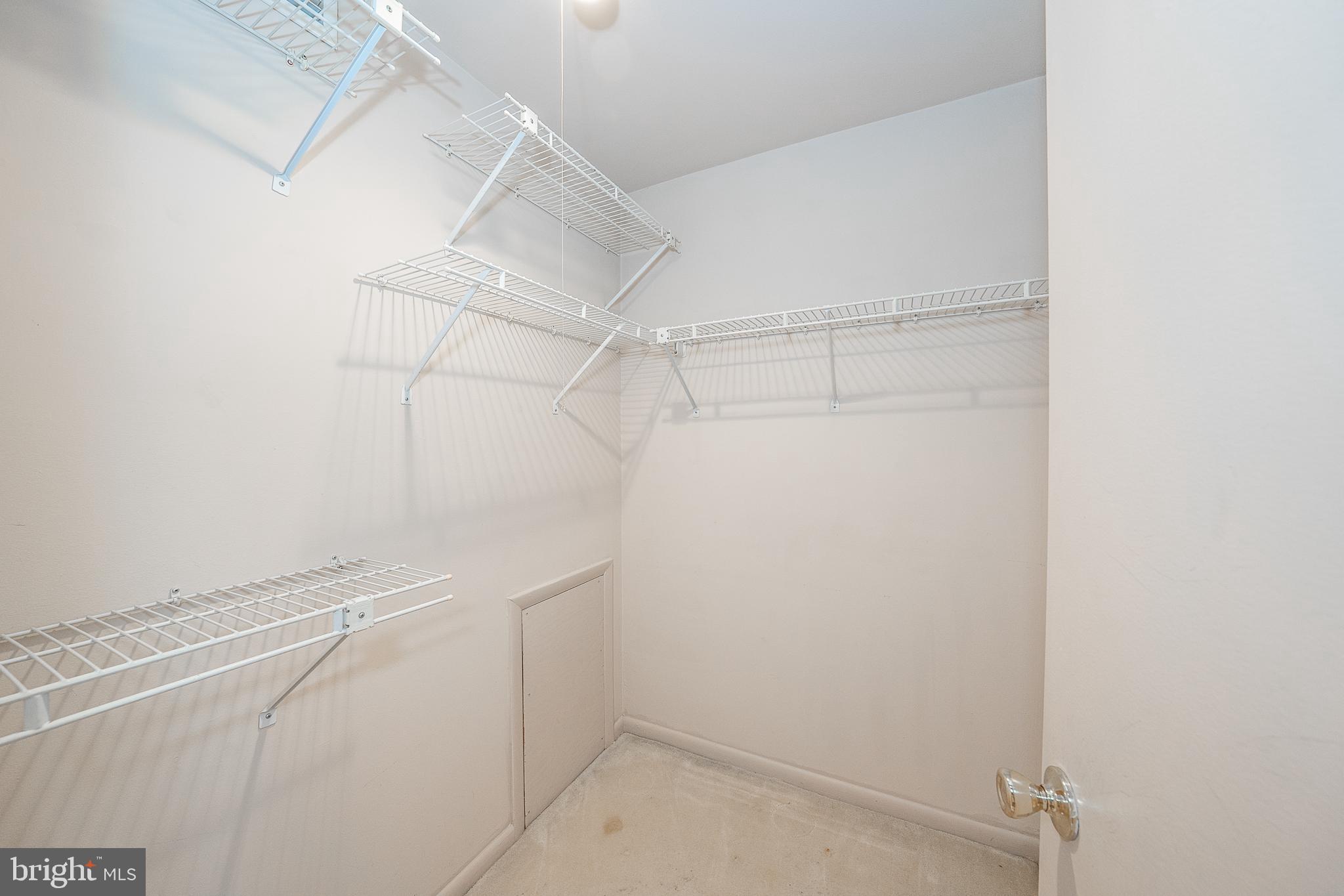 OAK HILL - Residential Lease