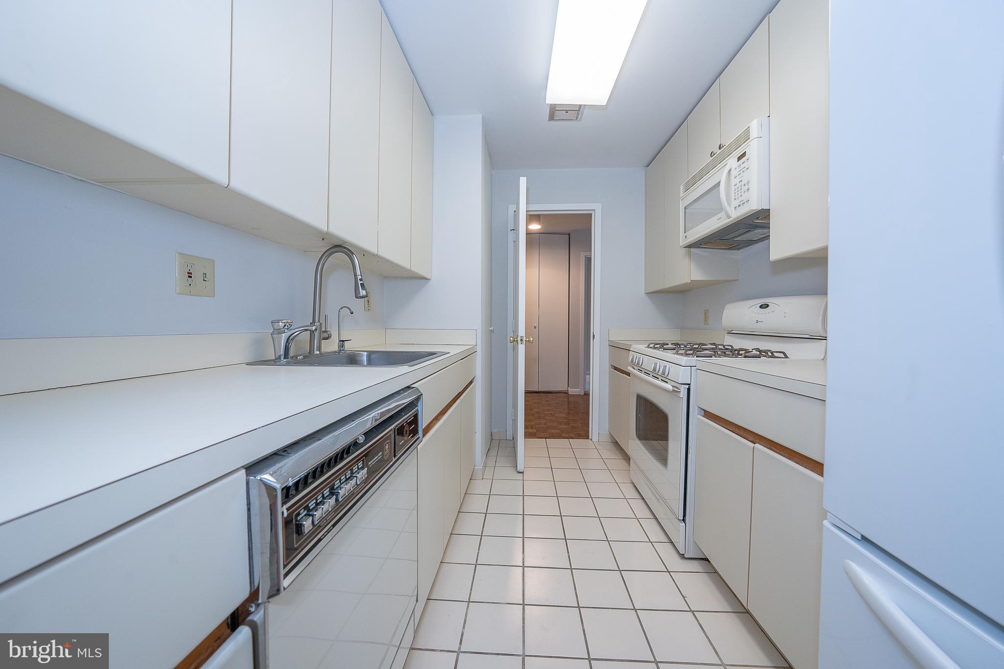 OAK HILL - Residential Lease