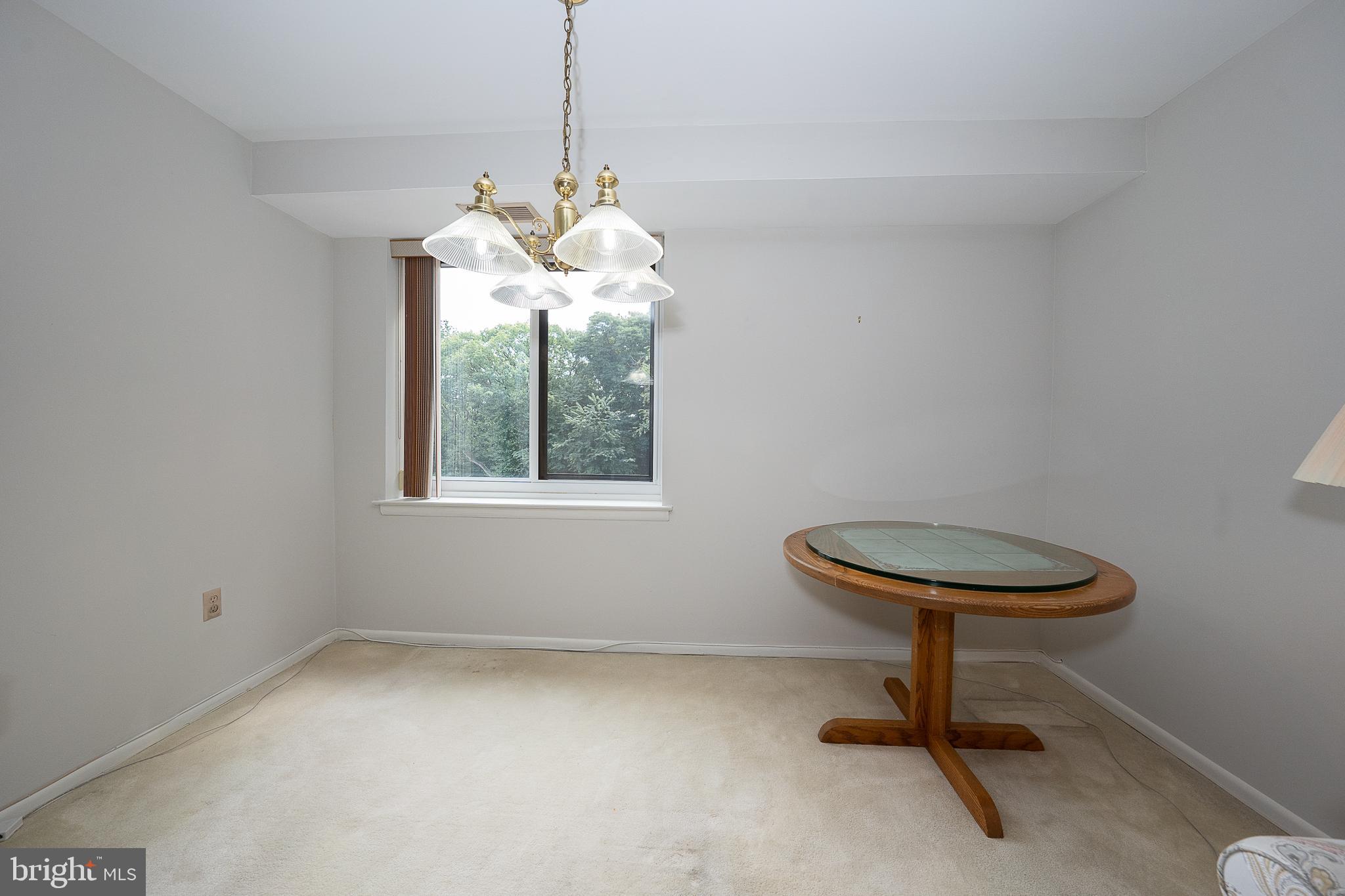 OAK HILL - Residential Lease