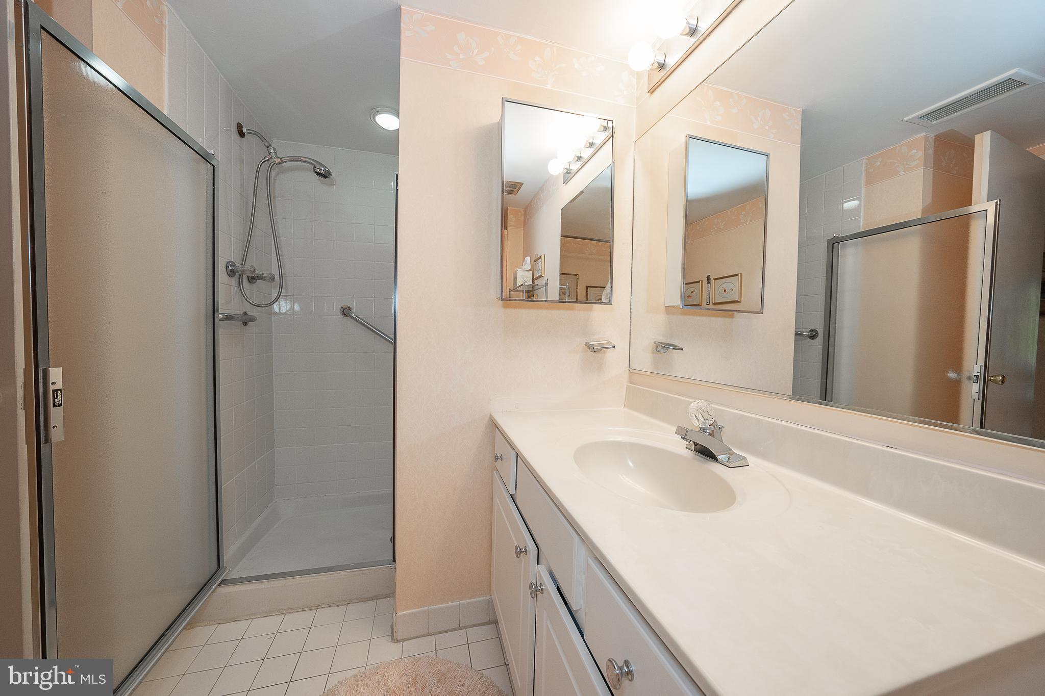 OAK HILL - Residential Lease